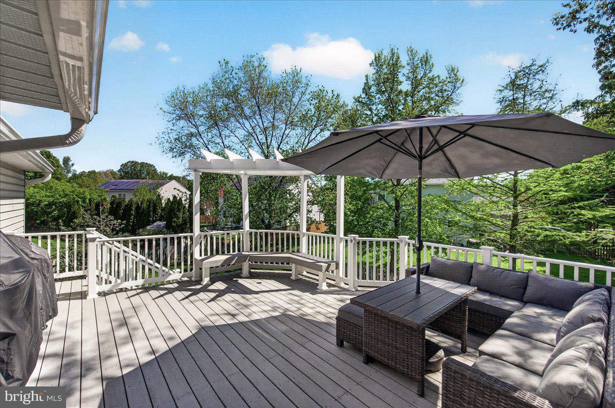 WILLOW BROOK - Residential