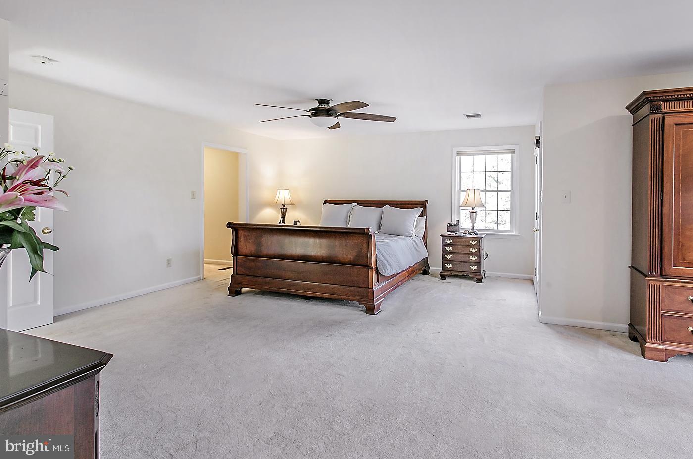 LONGWOOD MEADOWS - Residential