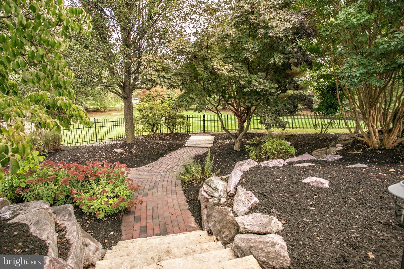 LONGWOOD MEADOWS - Residential