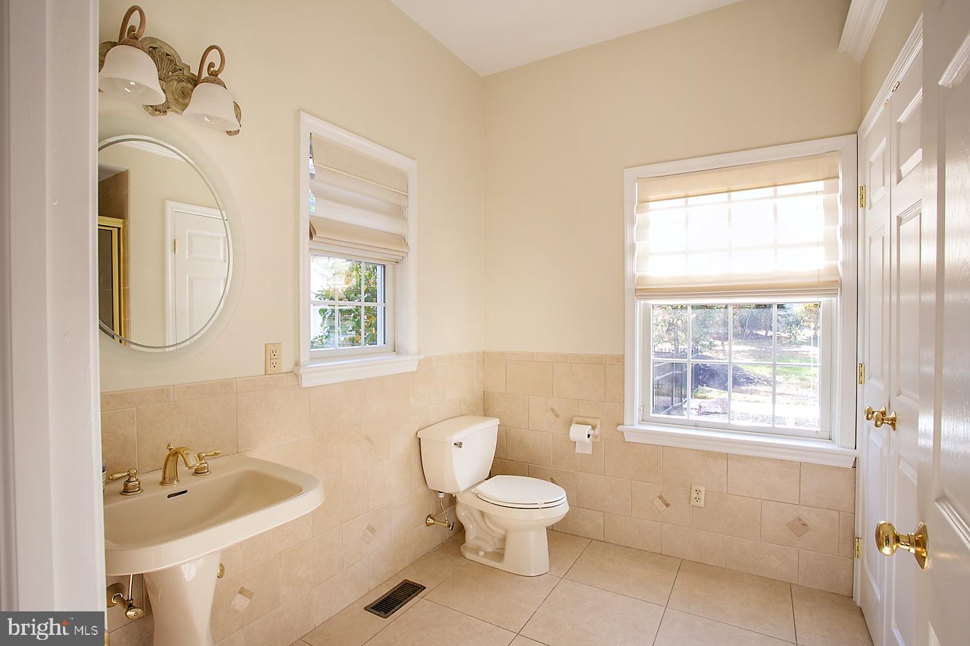 LONGWOOD MEADOWS - Residential