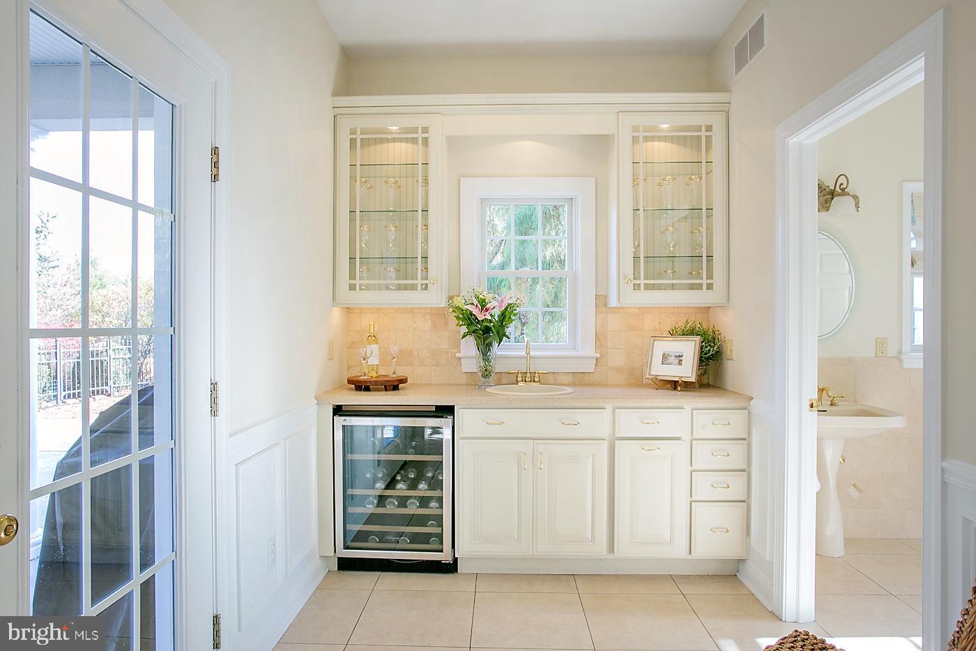 LONGWOOD MEADOWS - Residential