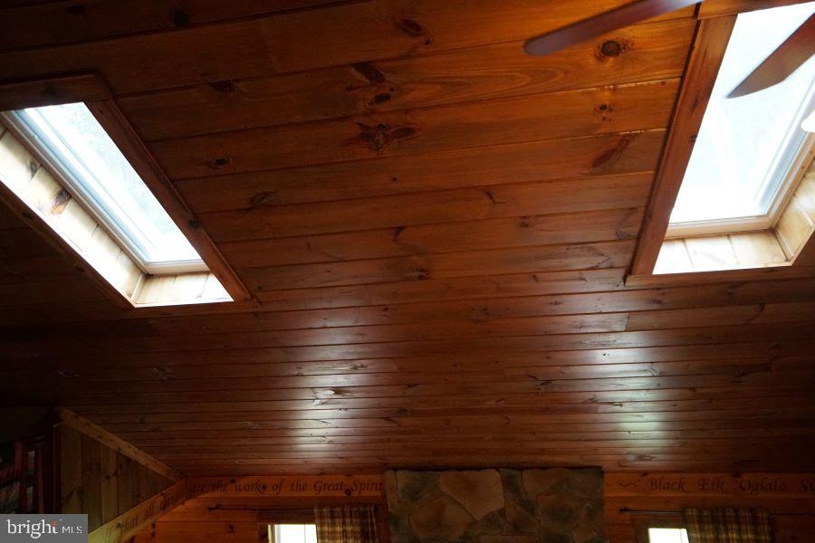 HIDDEN VALLEY - Residential