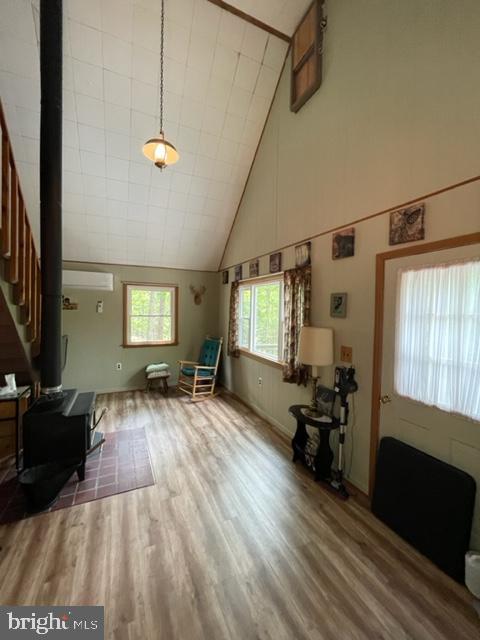 SOUTH POTOMAC FOREST - Residential