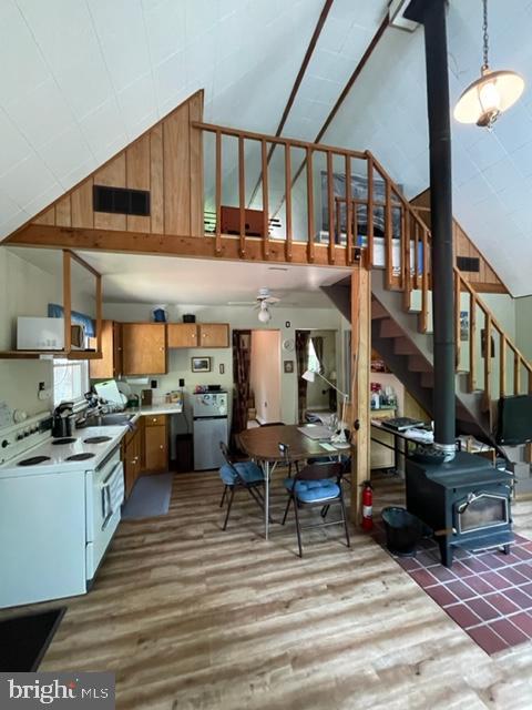 SOUTH POTOMAC FOREST - Residential