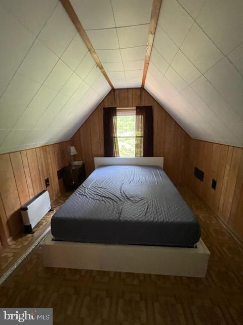 SOUTH POTOMAC FOREST - Residential