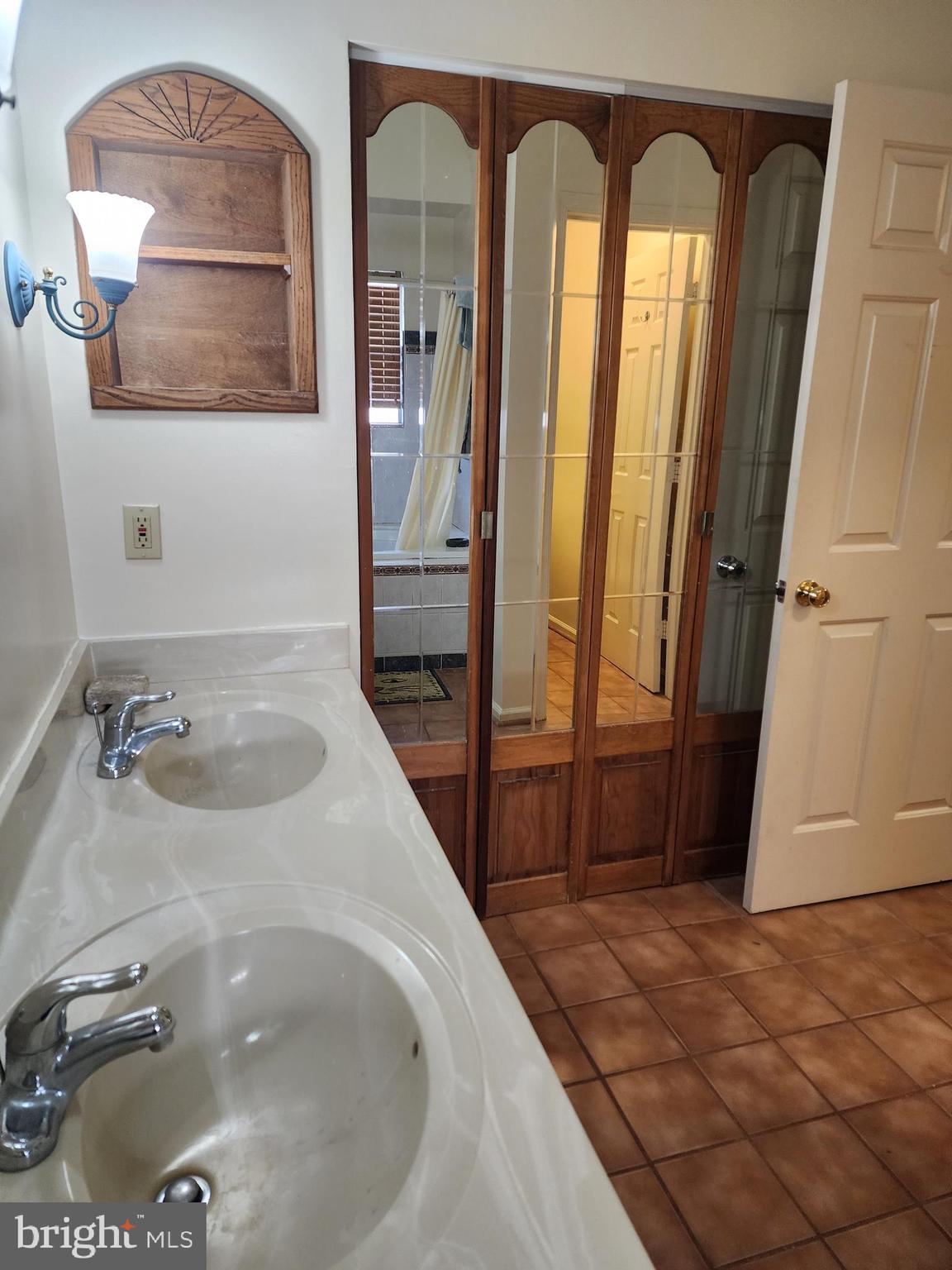 HOLLEYBROOKE - Residential