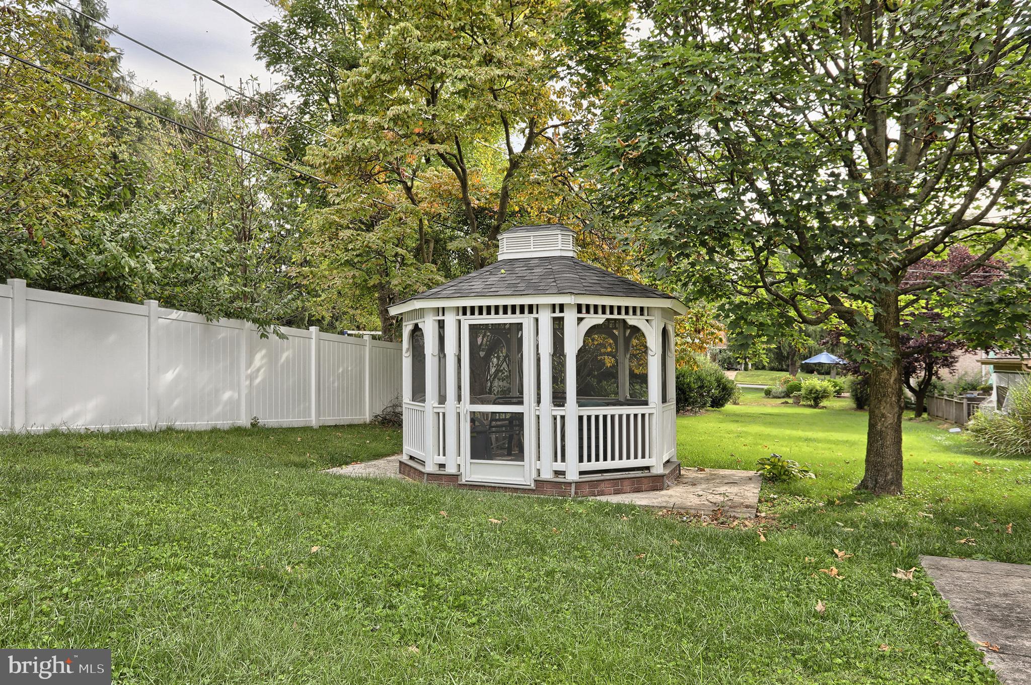 LATSHMERE MANOR - Residential