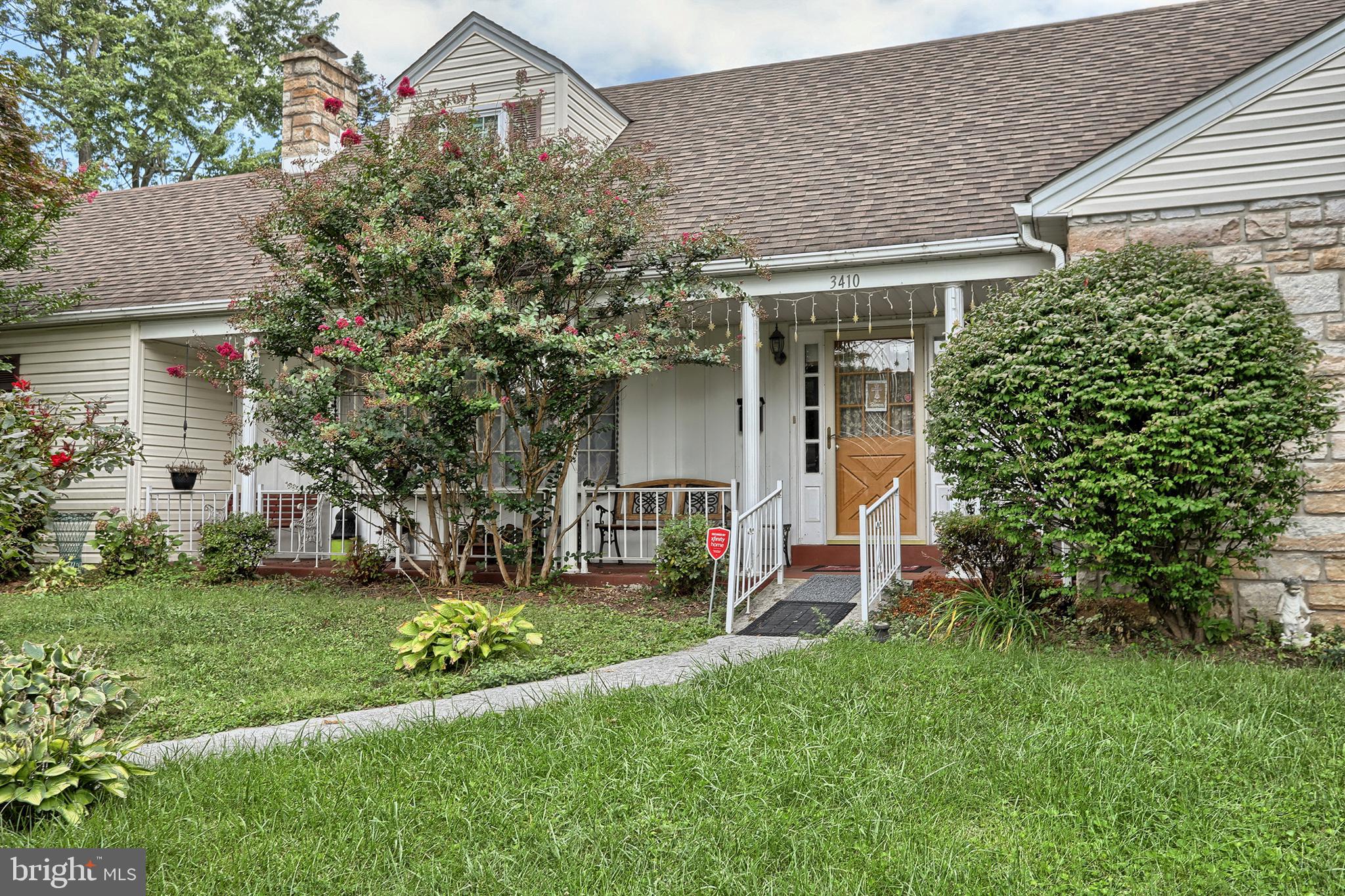 LATSHMERE MANOR - Residential