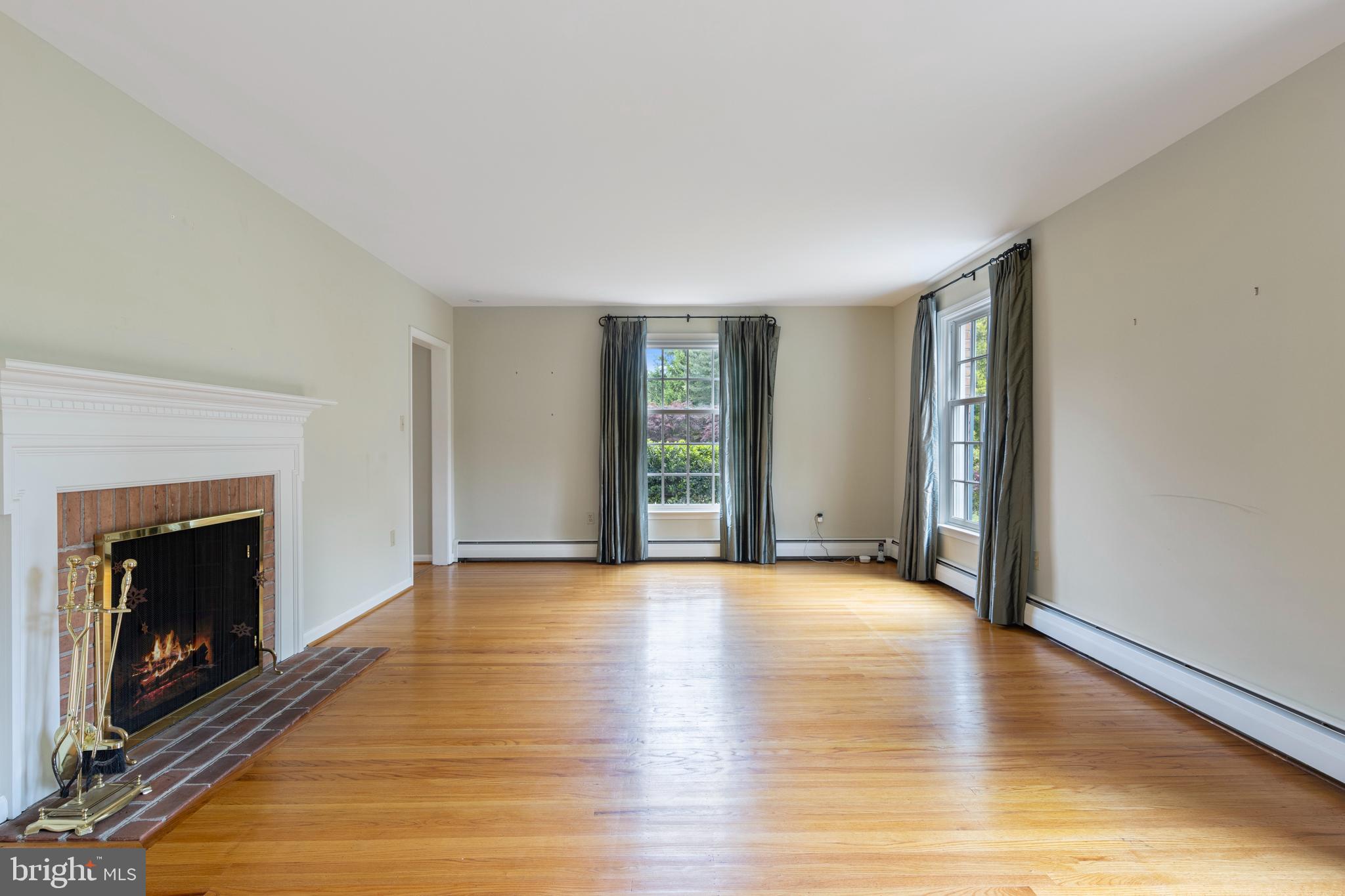 CANTERBURY WOODS - Residential