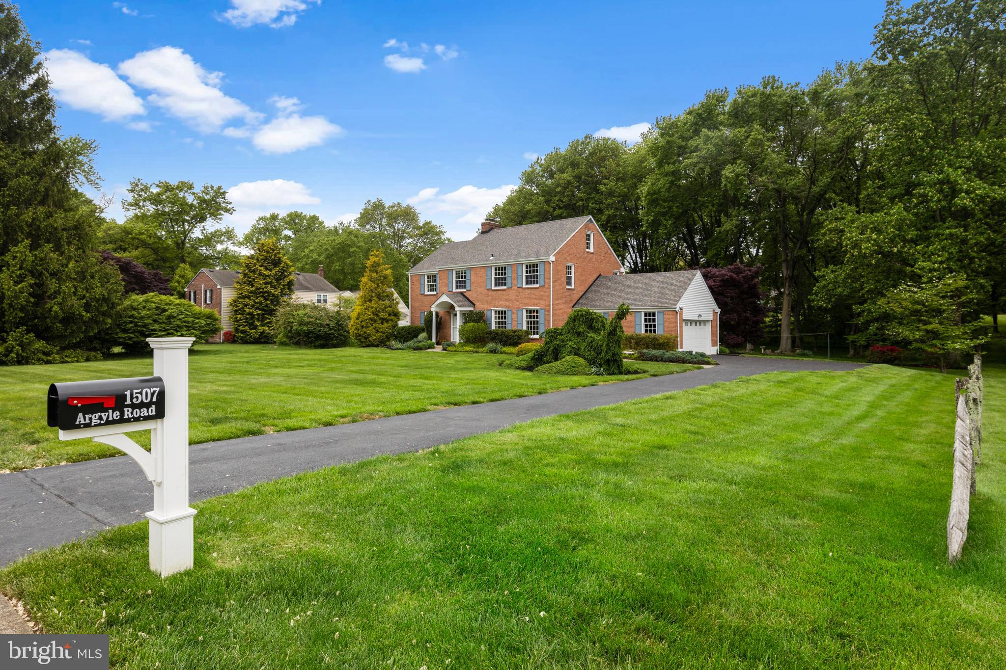 CANTERBURY WOODS - Residential