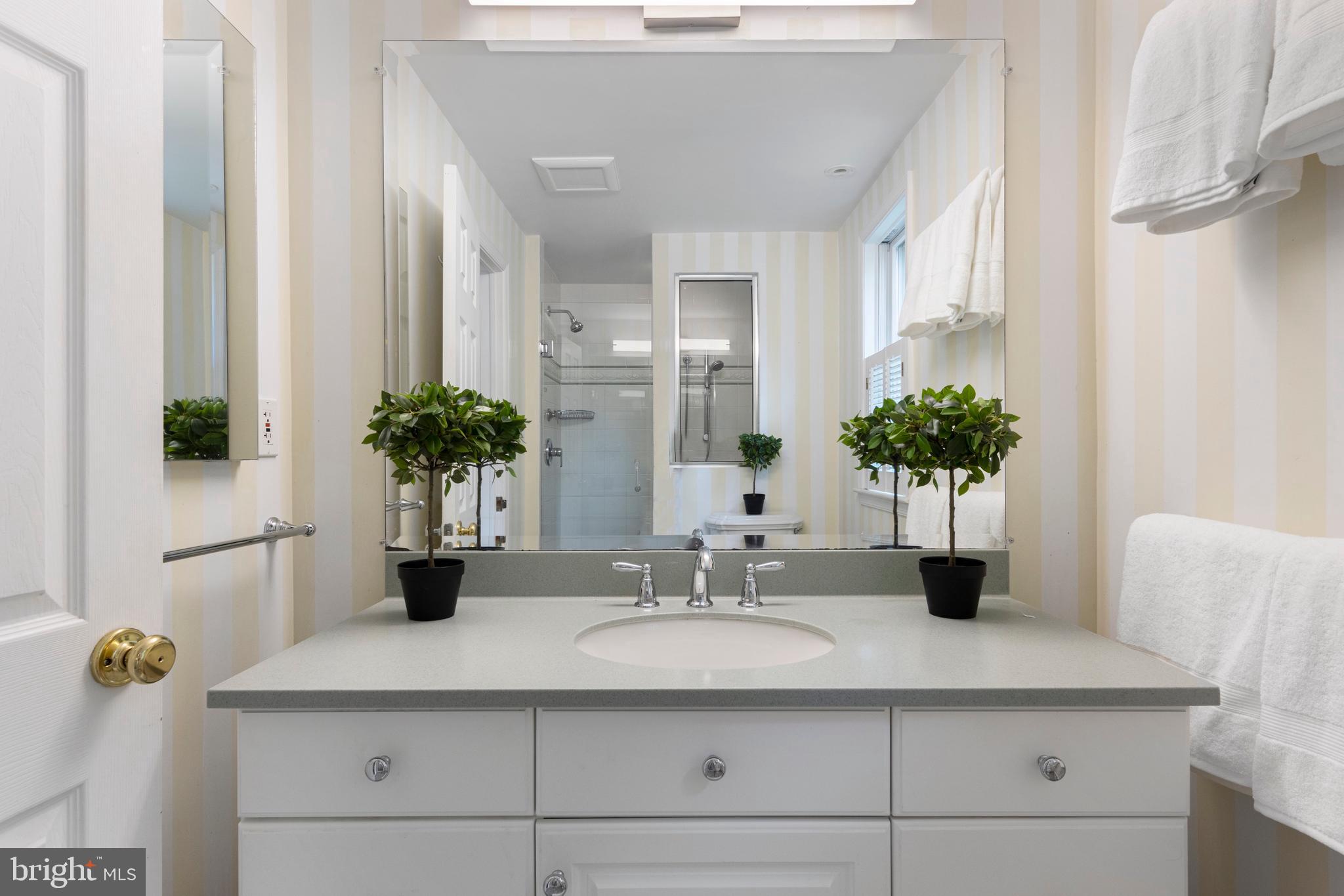 CANTERBURY WOODS - Residential