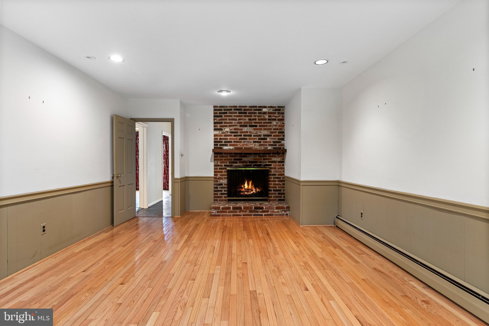 CANTERBURY WOODS - Residential