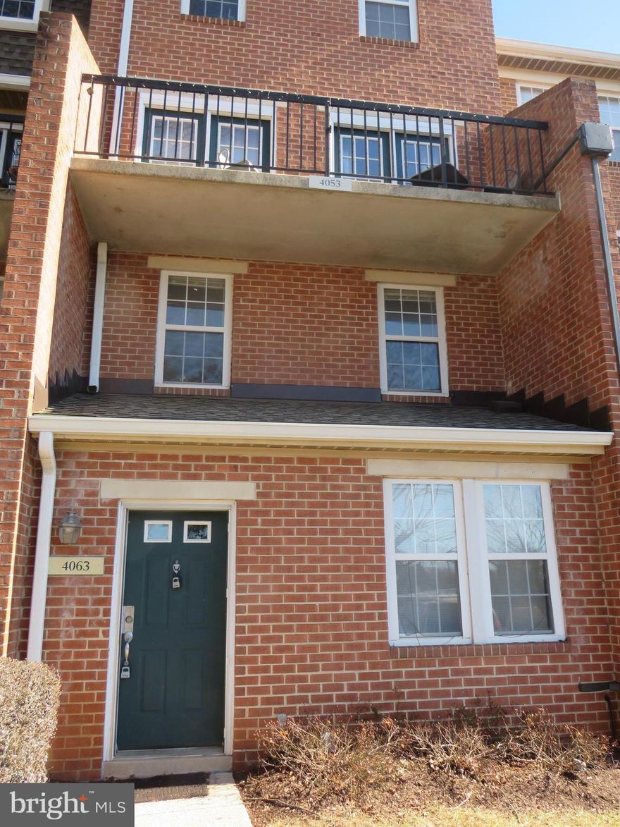 Great Unit for rent  and within Proximity to Glenmont Metro. Nice three bedrooms with two and half baths on two levels