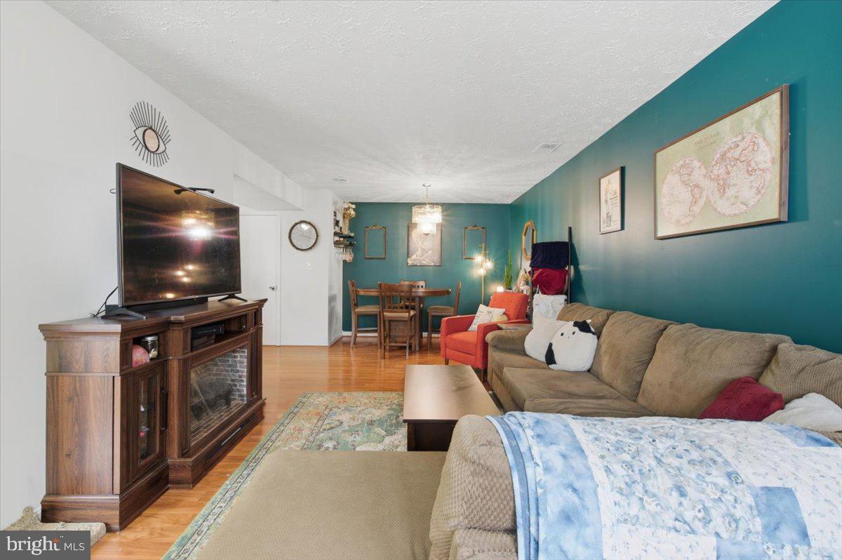 LEXINGTON PARK - Residential