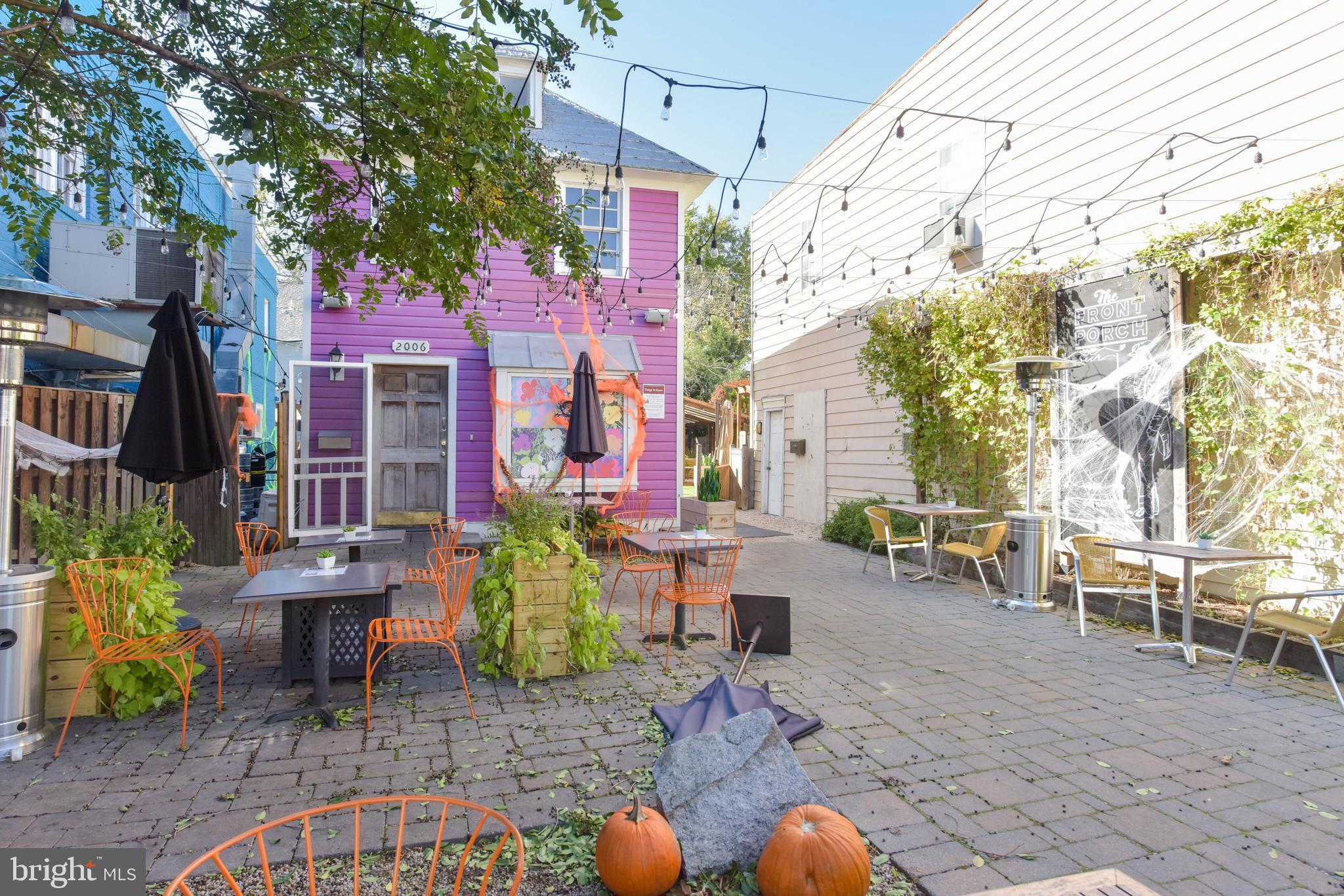 ROSEMONT PARK - Residential