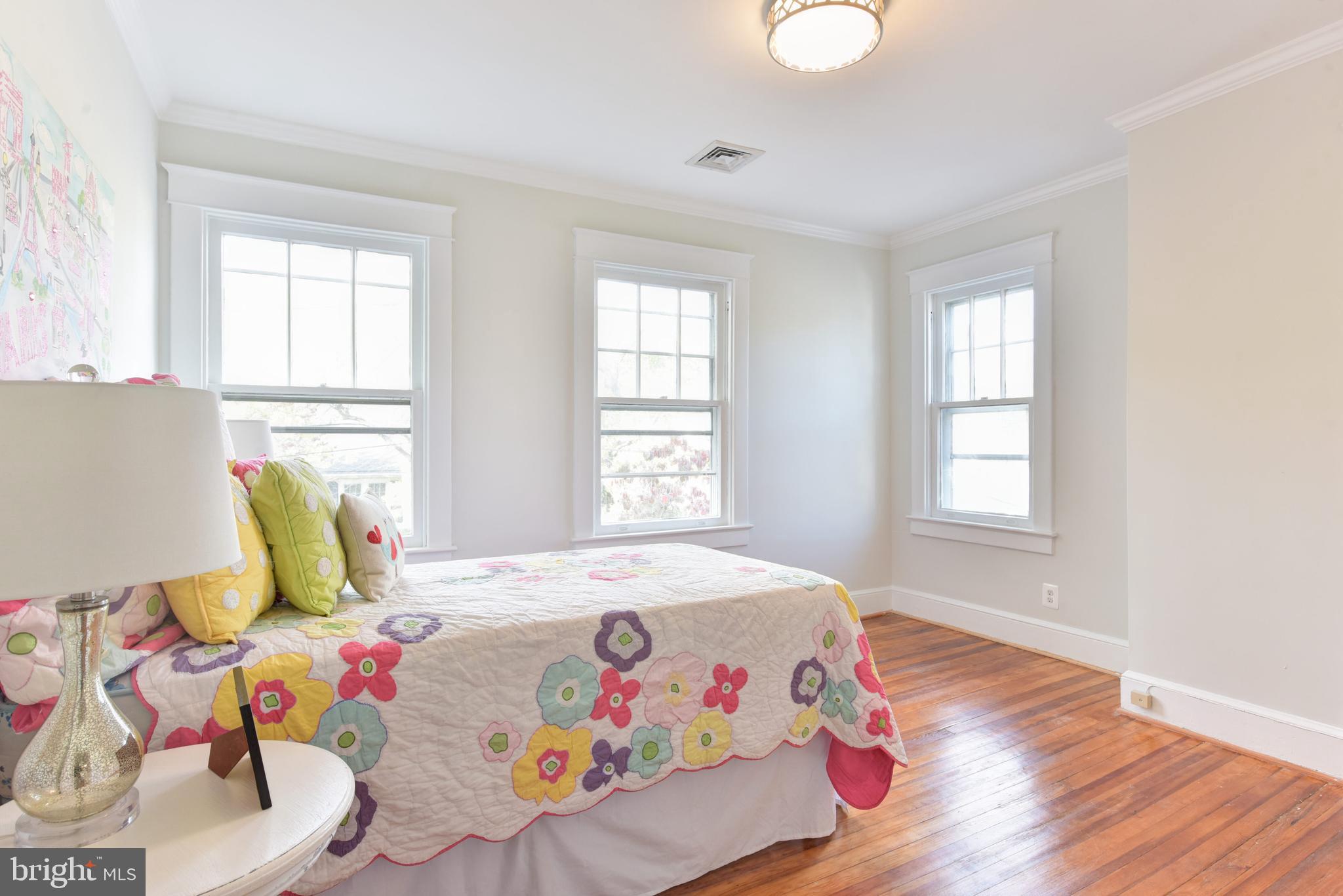 ROSEMONT PARK - Residential