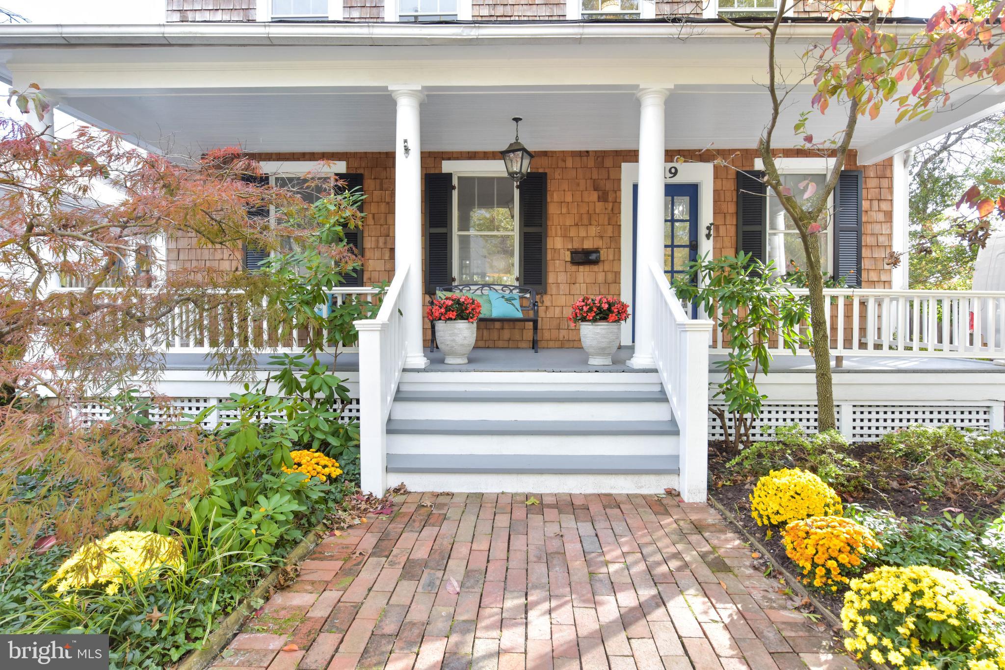 ROSEMONT PARK - Residential