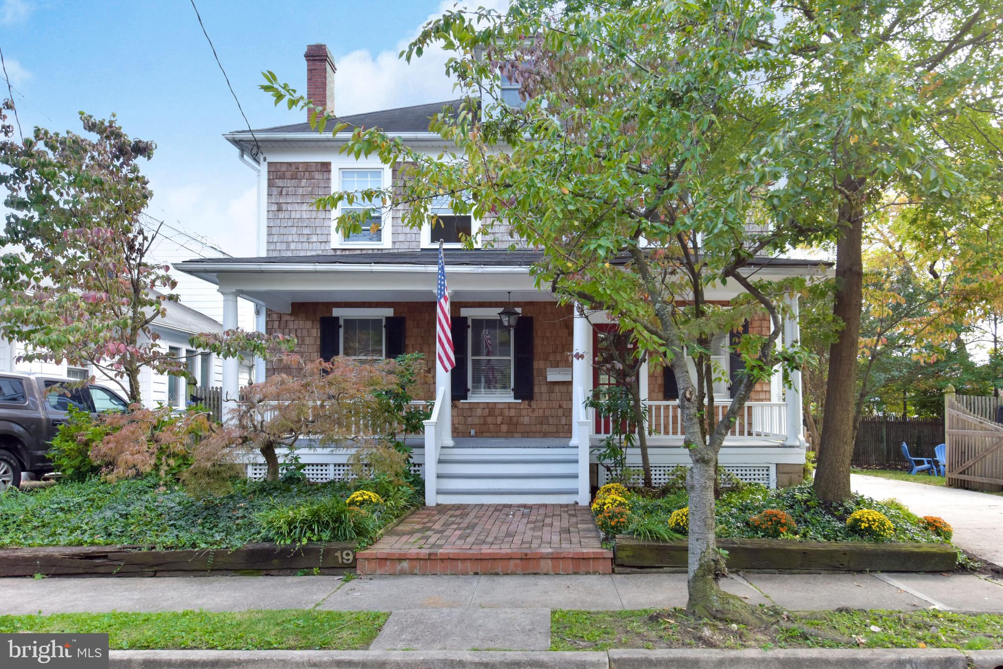 ROSEMONT PARK - Residential