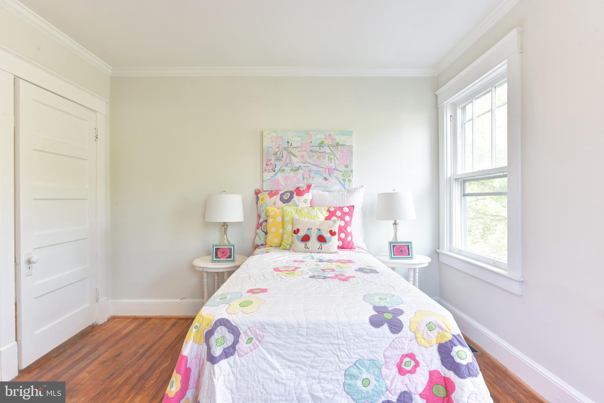 ROSEMONT PARK - Residential