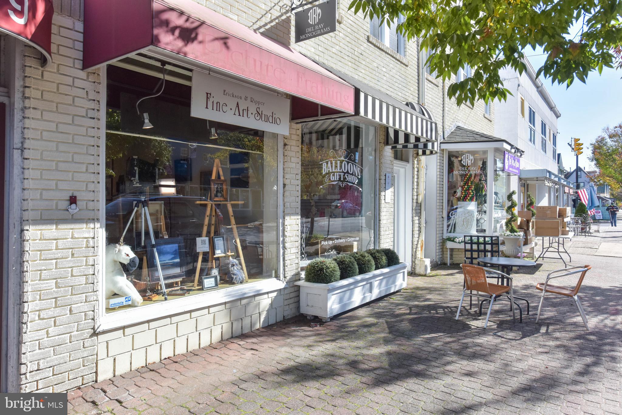 ROSEMONT PARK - Residential