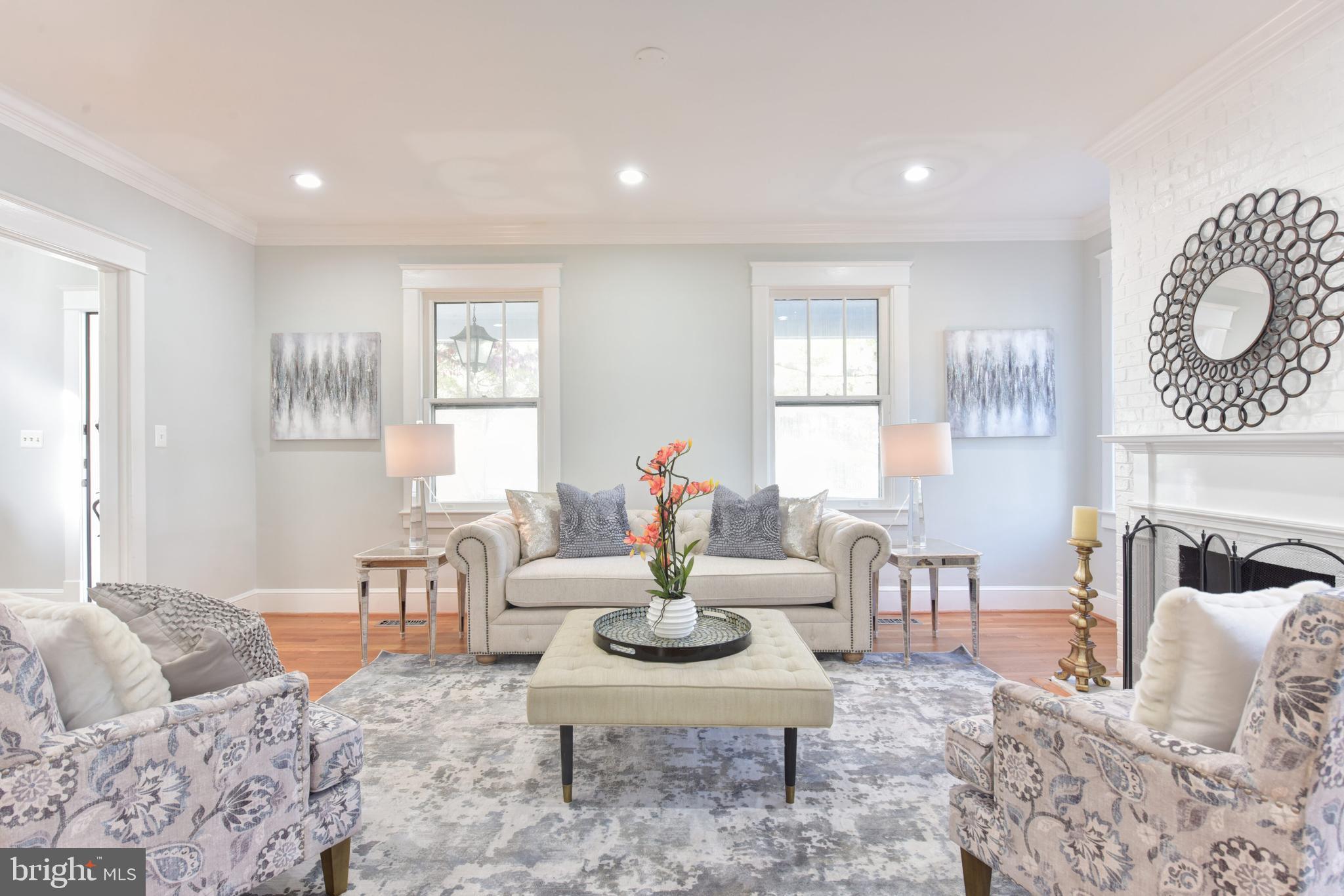 ROSEMONT PARK - Residential