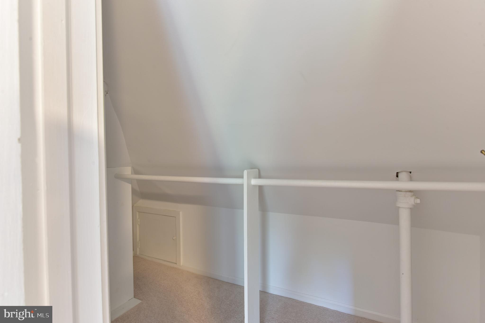 ROSEMONT PARK - Residential