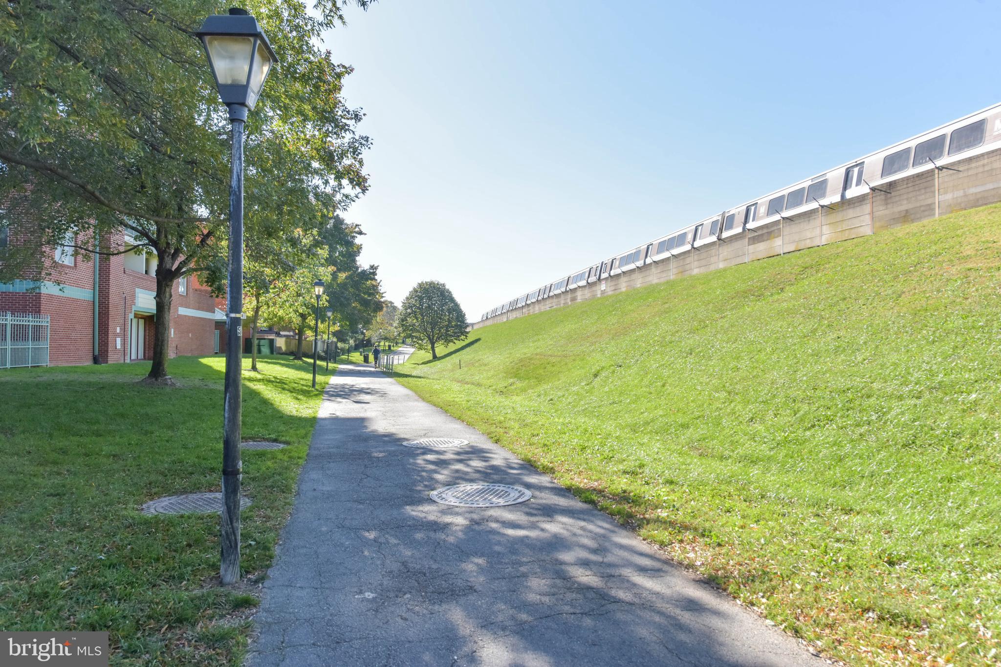 ROSEMONT PARK - Residential