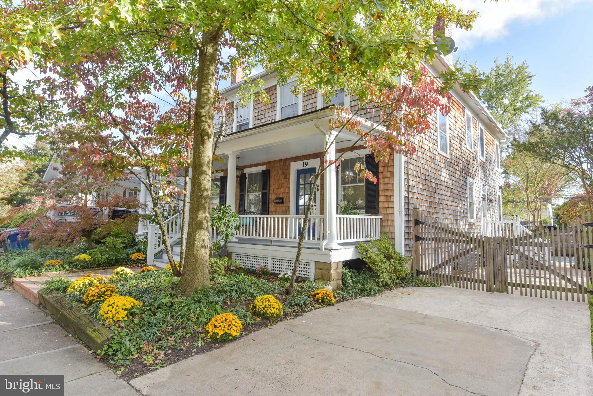 ROSEMONT PARK - Residential