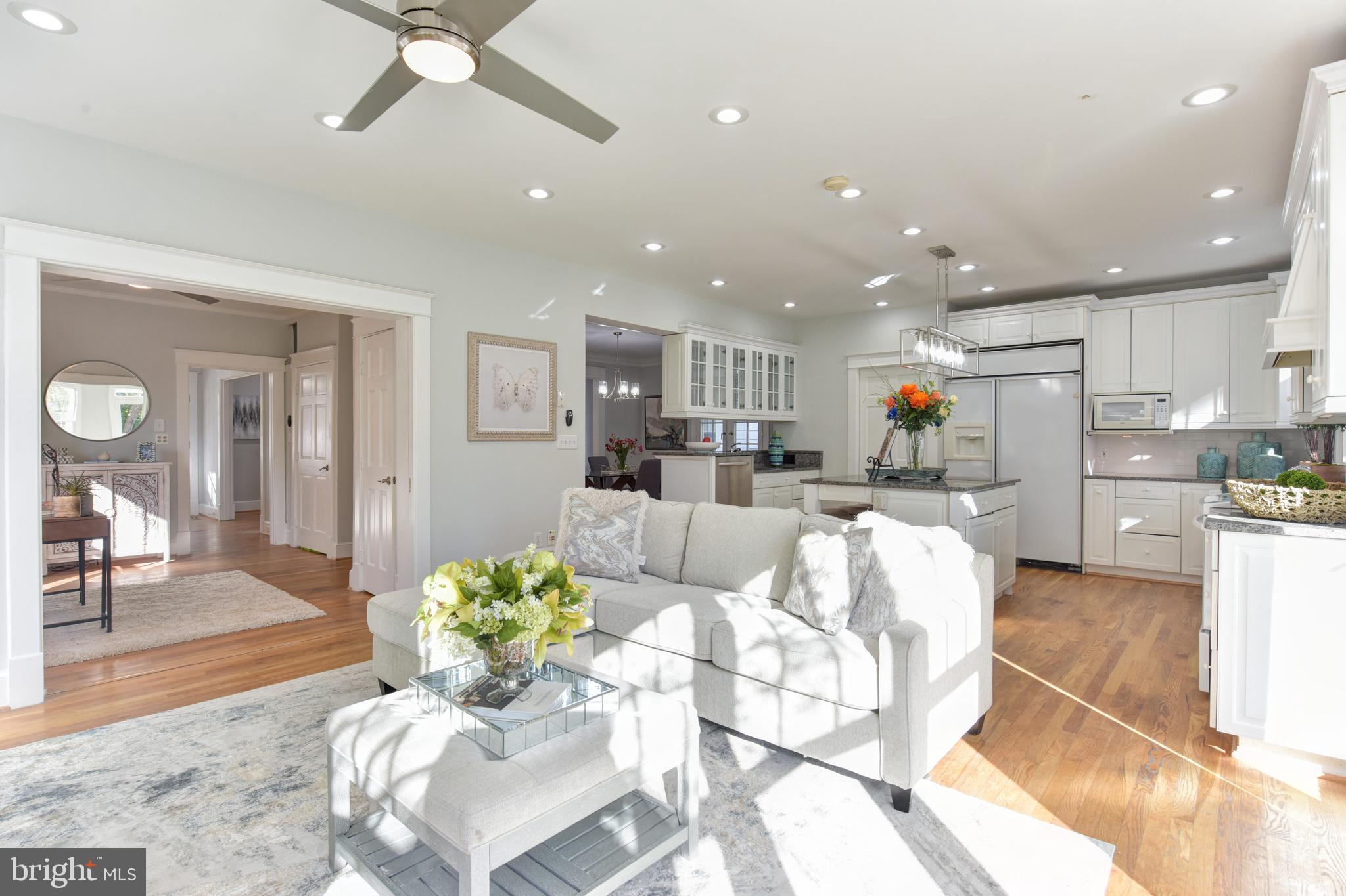 ROSEMONT PARK - Residential