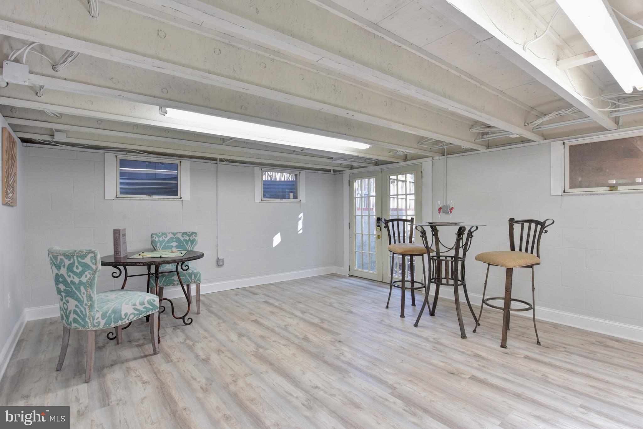 ROSEMONT PARK - Residential