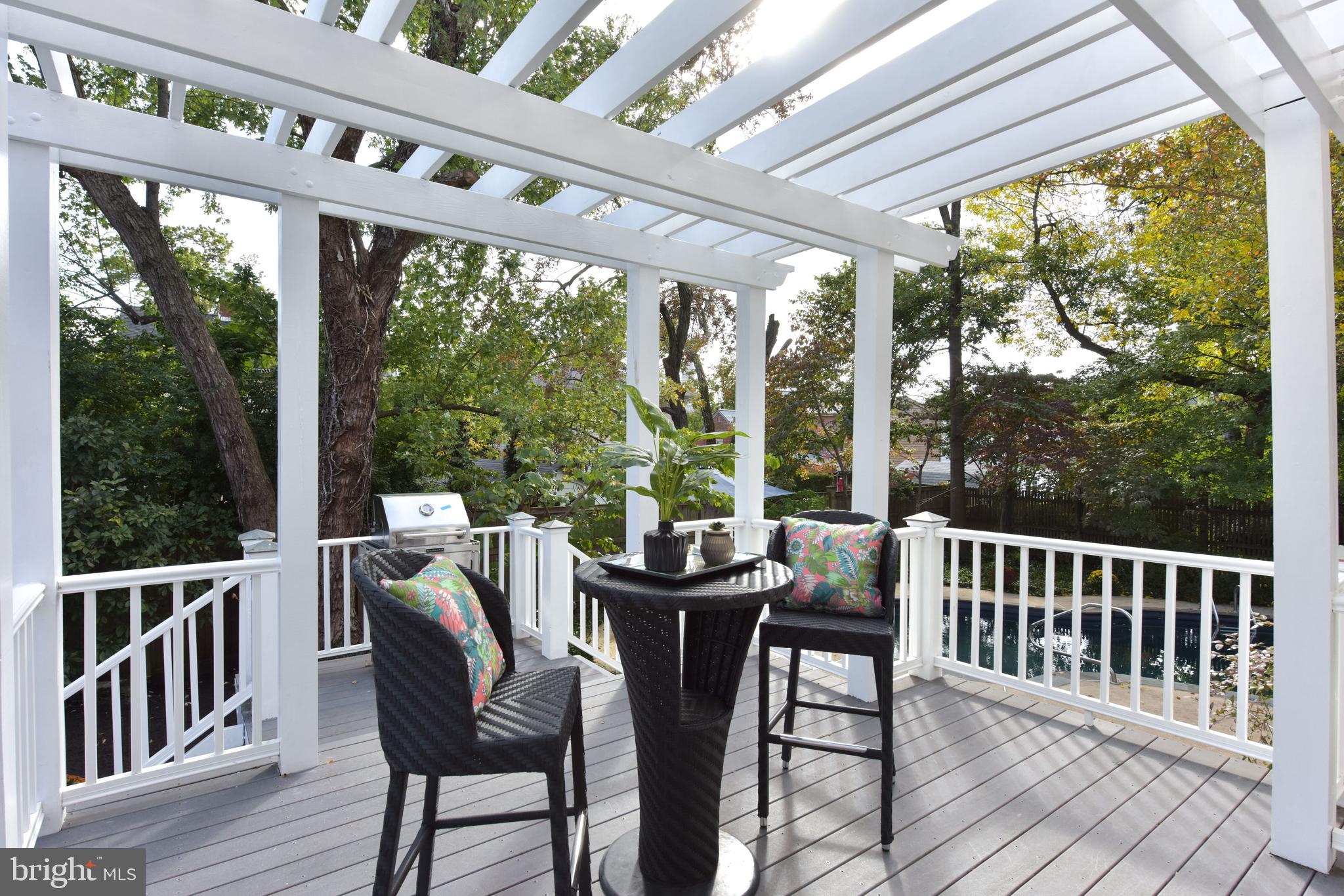 ROSEMONT PARK - Residential