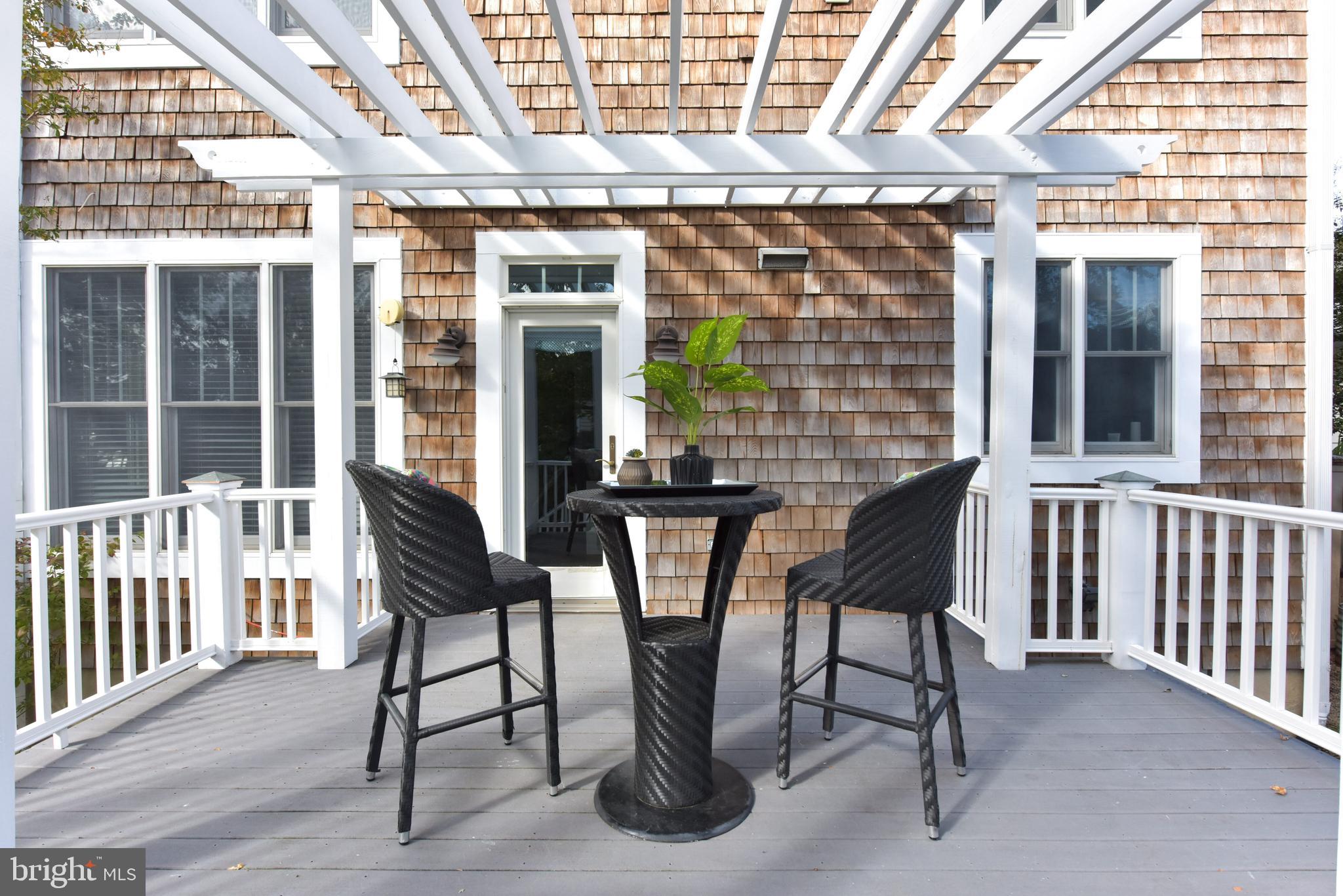 ROSEMONT PARK - Residential