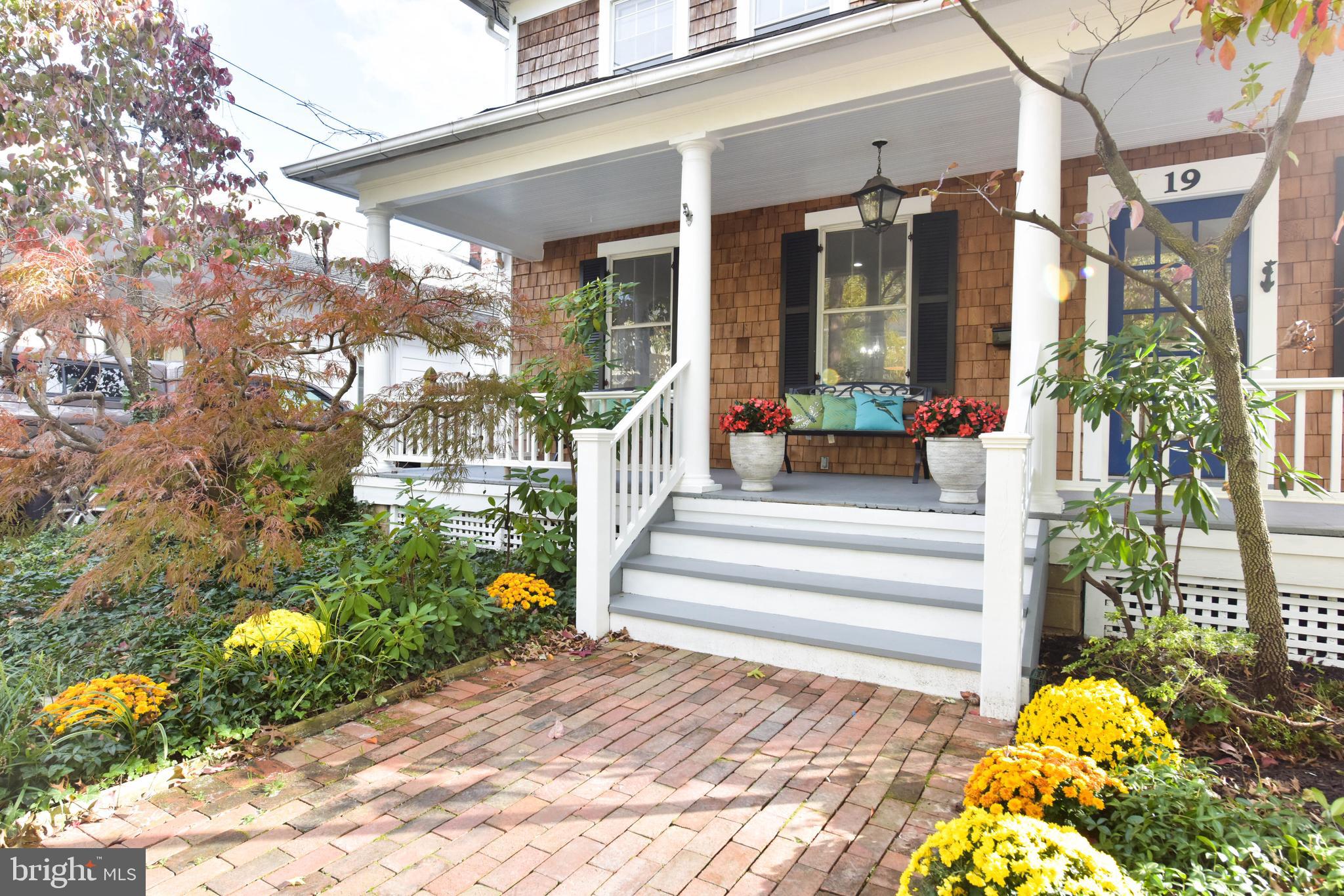 ROSEMONT PARK - Residential