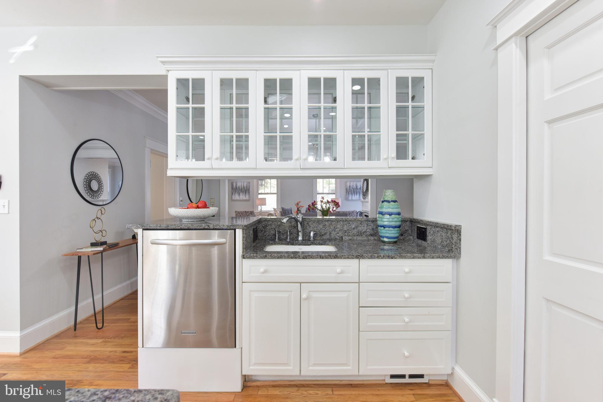 ROSEMONT PARK - Residential