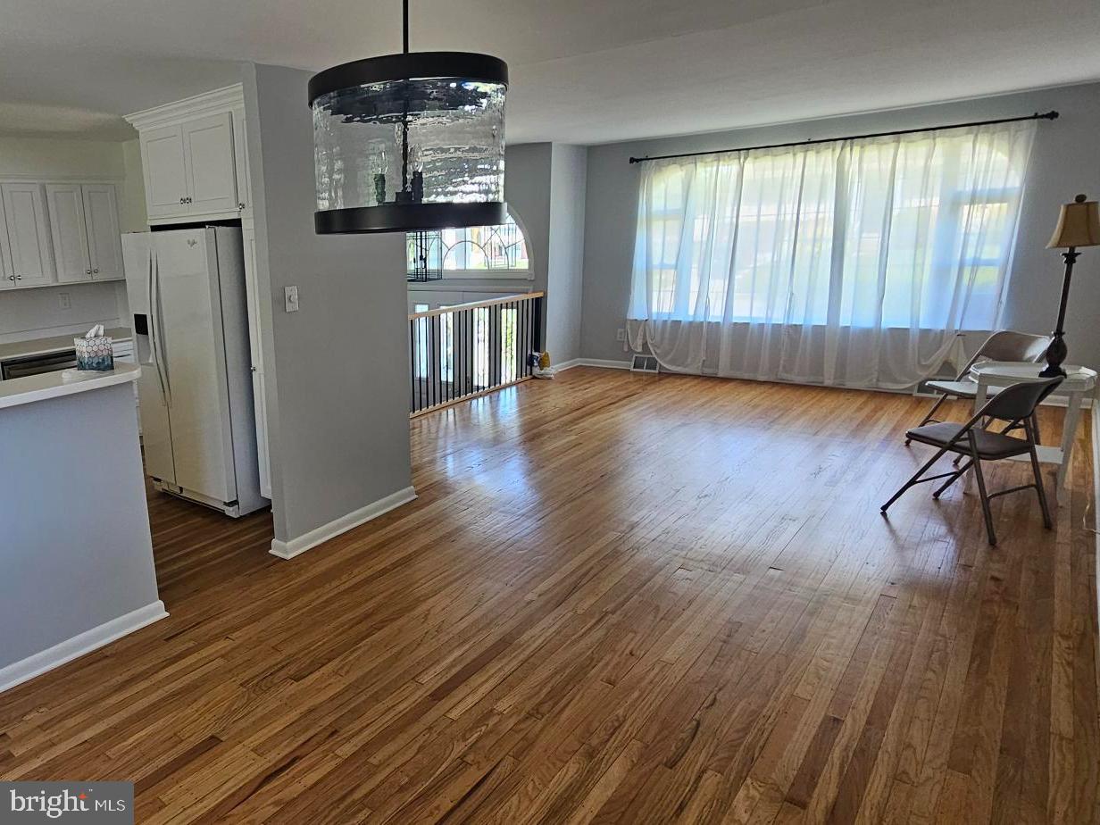 VILLAGE GREEN - Residential Lease