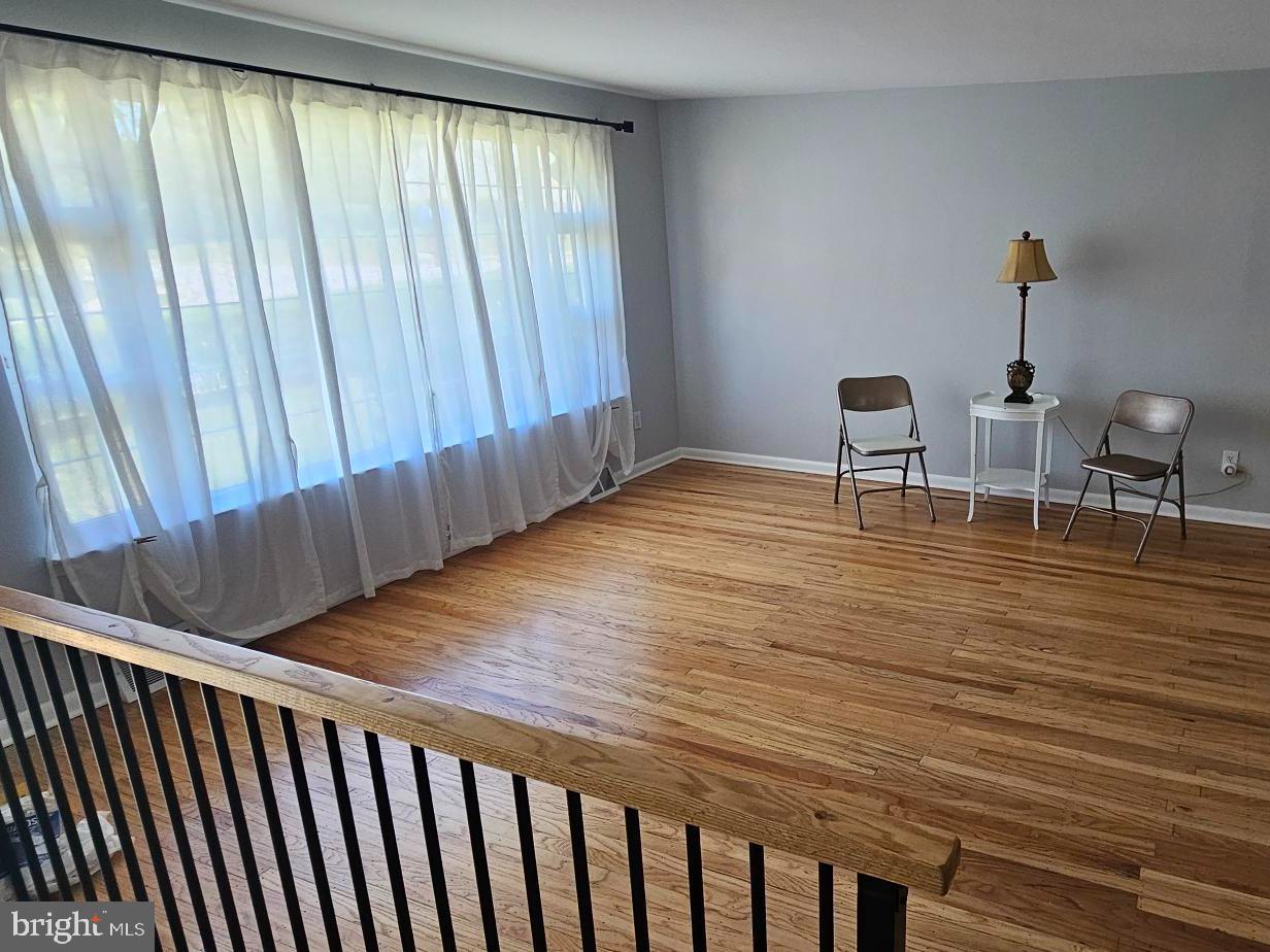 VILLAGE GREEN - Residential Lease