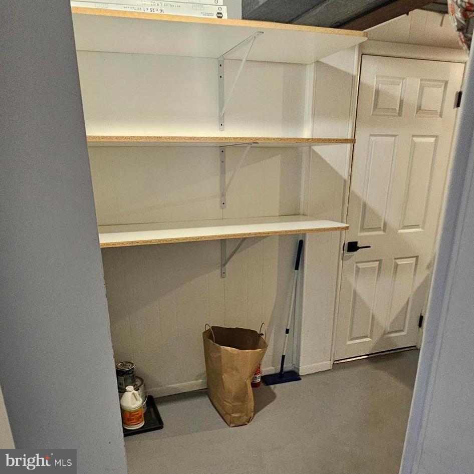 VILLAGE GREEN - Residential Lease