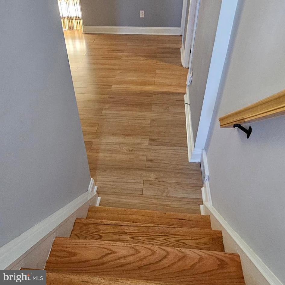 VILLAGE GREEN - Residential Lease