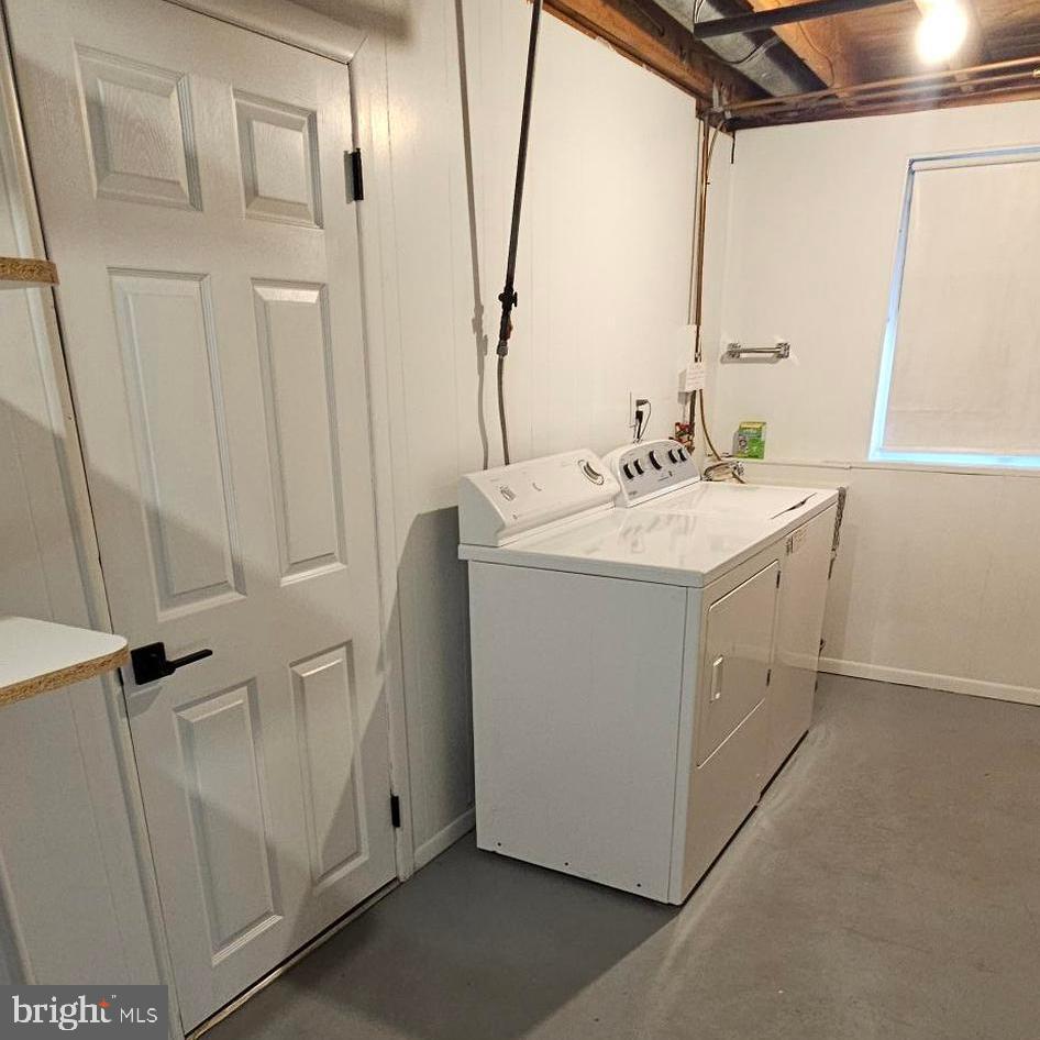 VILLAGE GREEN - Residential Lease