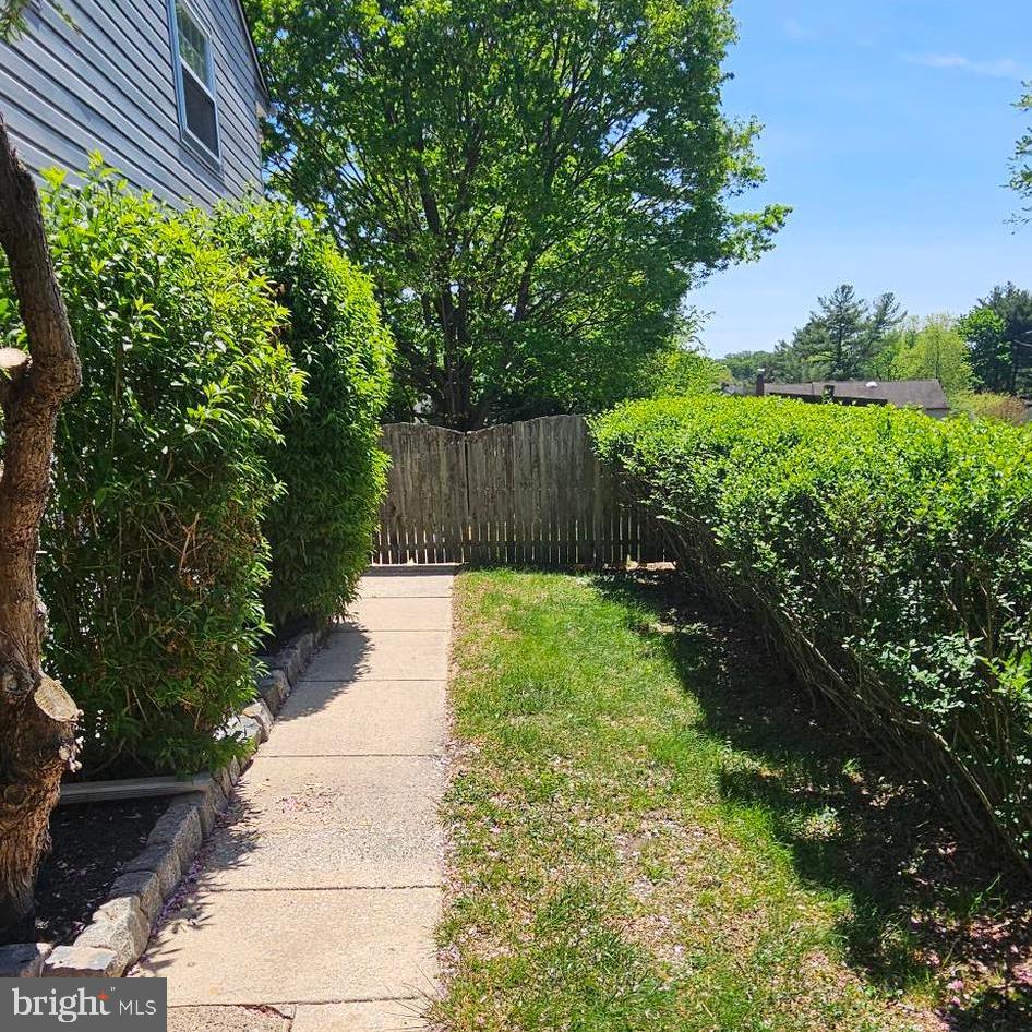 VILLAGE GREEN - Residential Lease