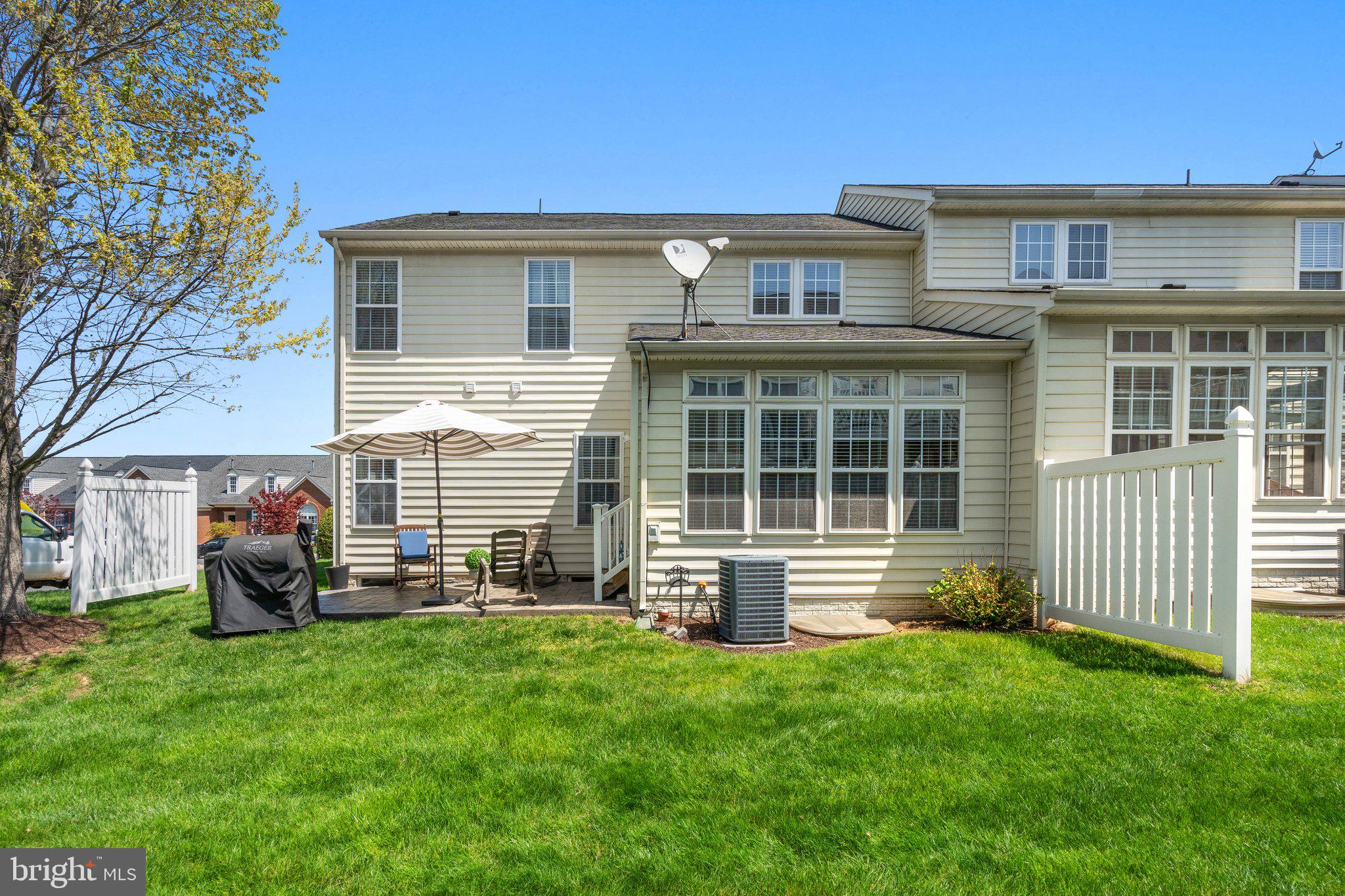 VILLAS AT THE RIDGES - Residential