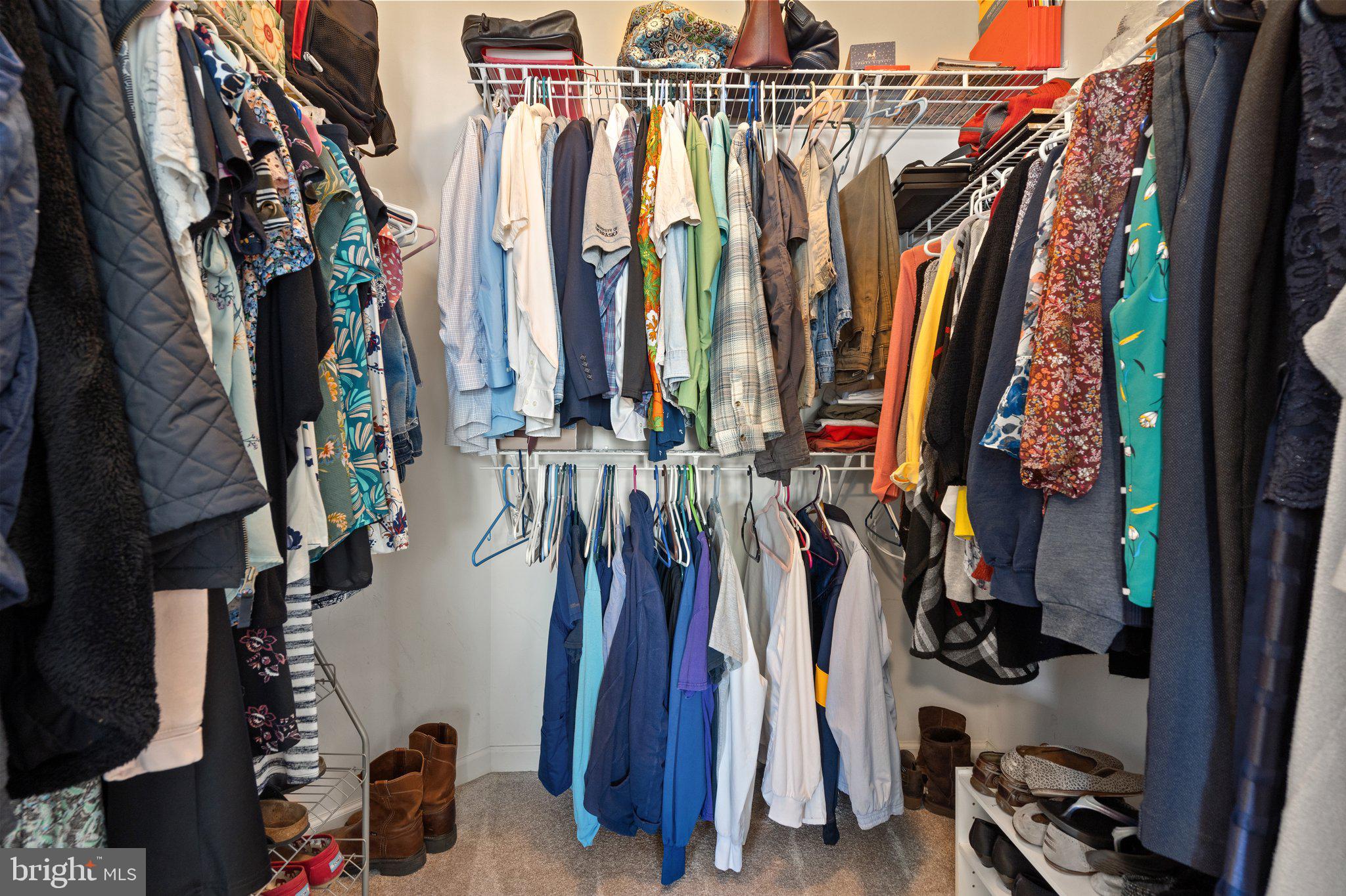 VILLAS AT THE RIDGES - Residential