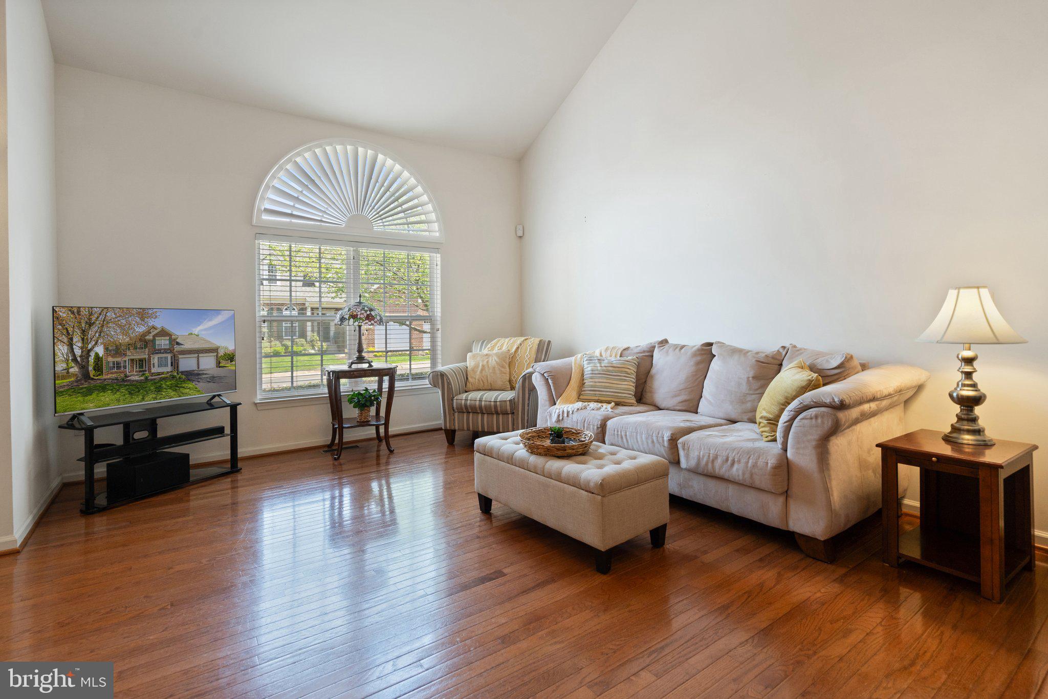 VILLAS AT THE RIDGES - Residential