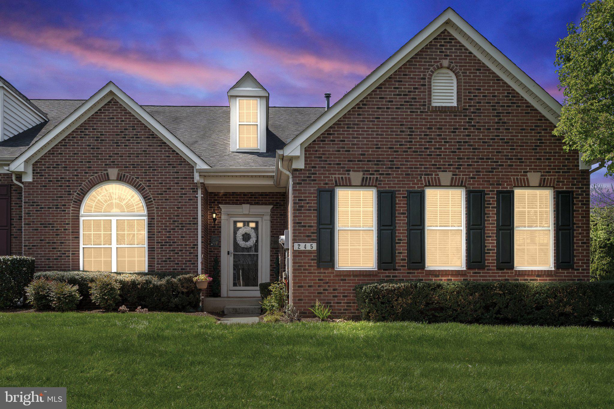 VILLAS AT THE RIDGES - Residential