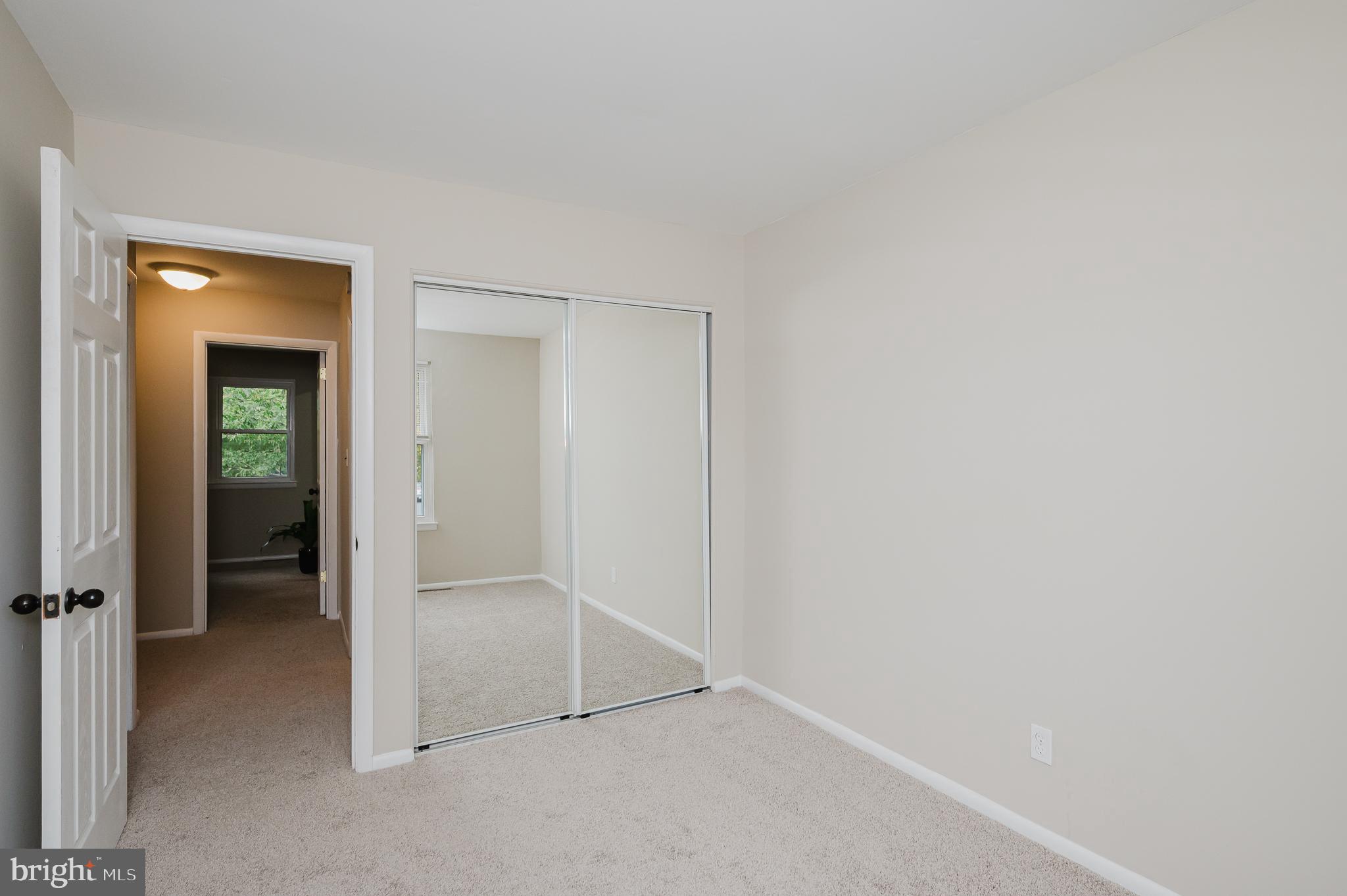 HARFORD SQUARE - Residential