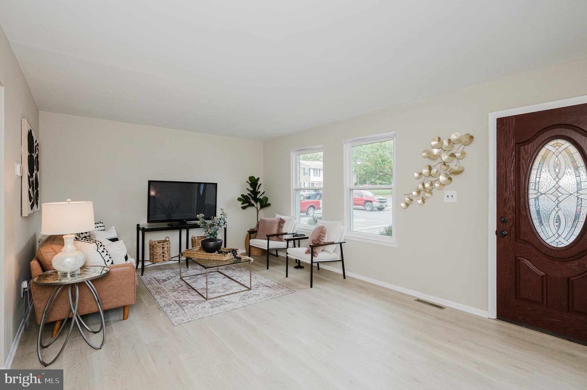 HARFORD SQUARE - Residential