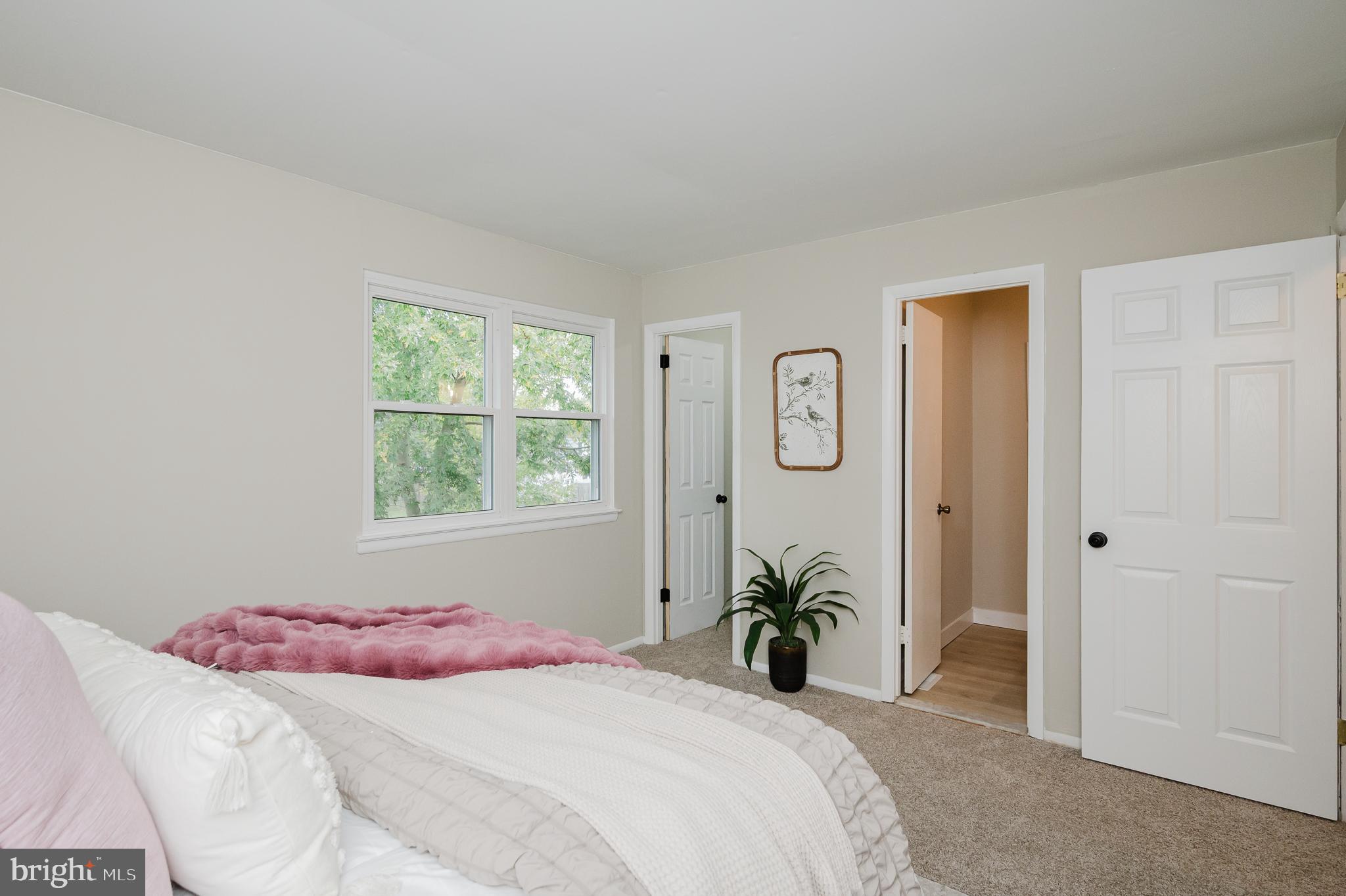 HARFORD SQUARE - Residential