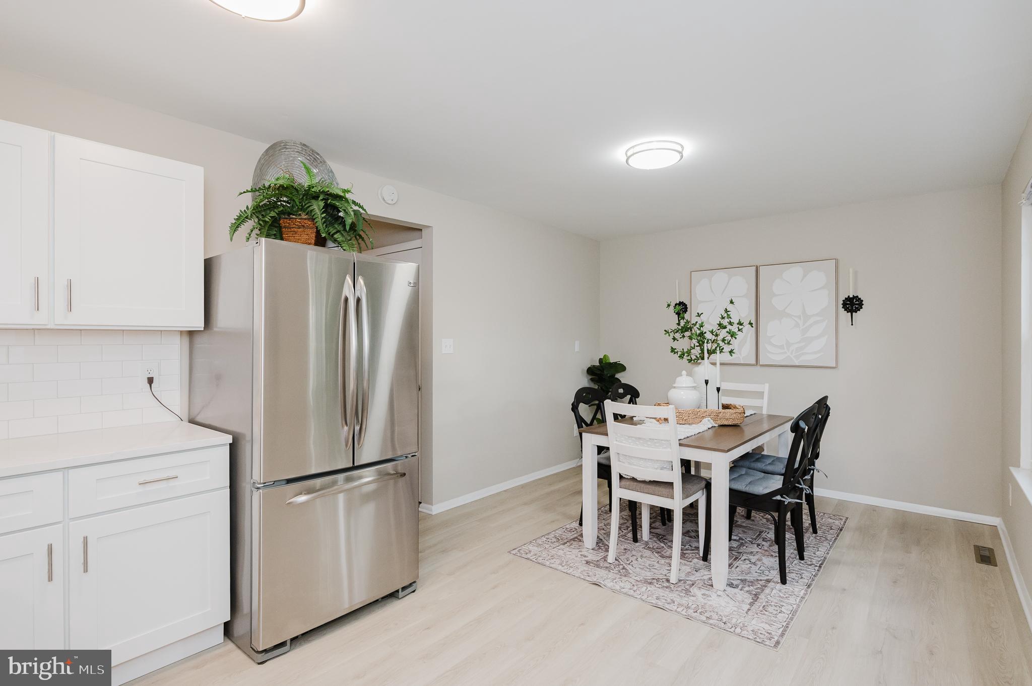 HARFORD SQUARE - Residential