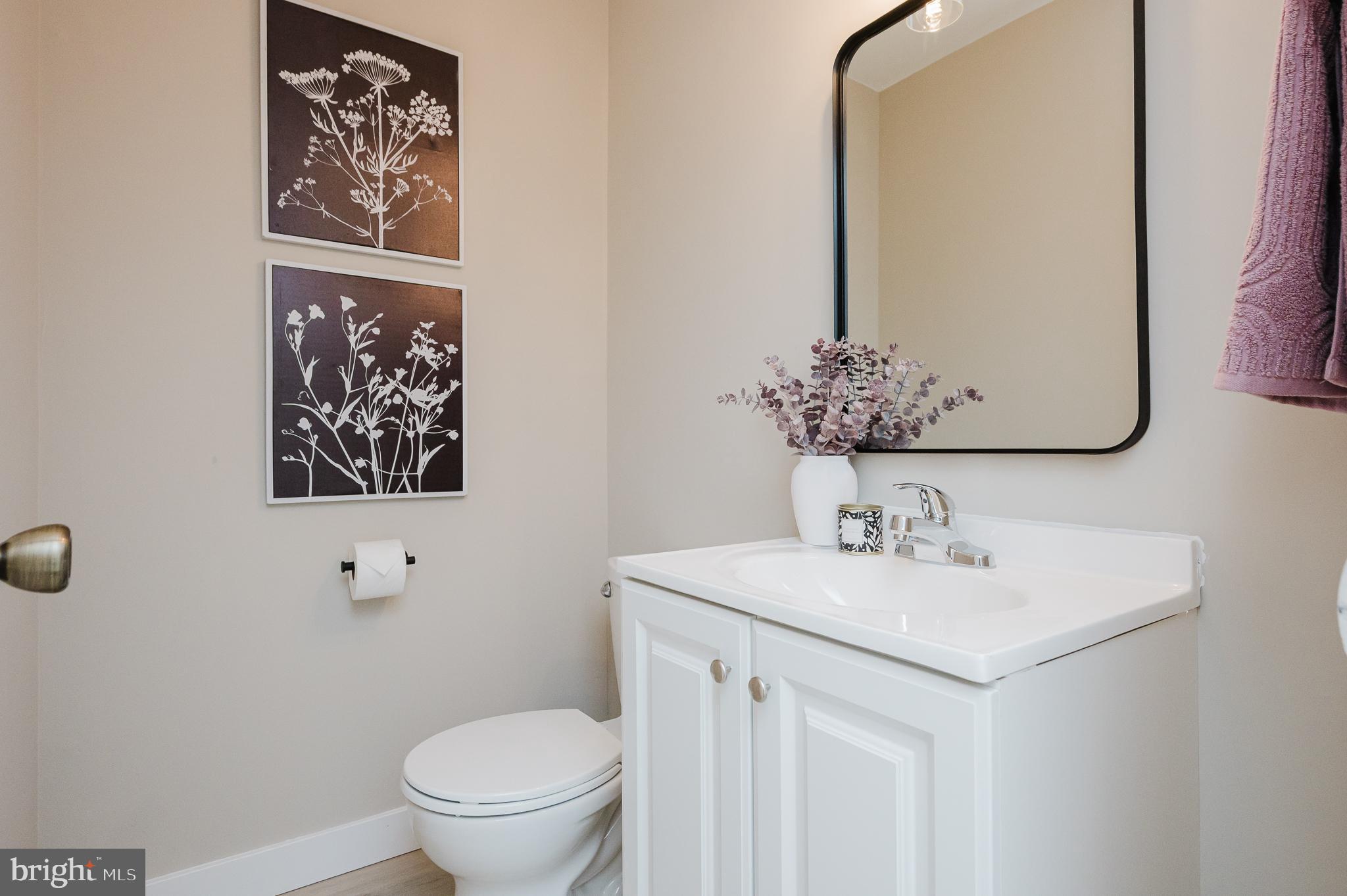 HARFORD SQUARE - Residential