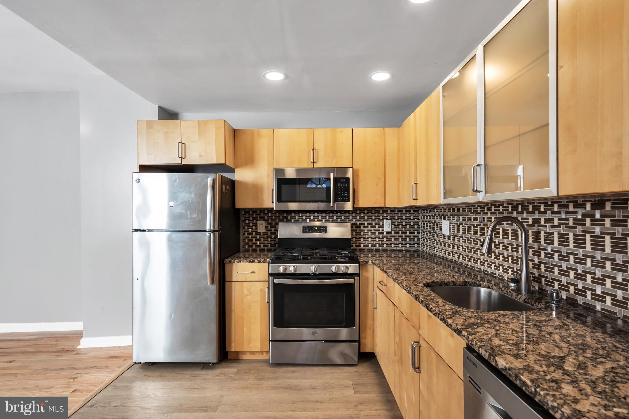 EAST PASSYUNK CROSSING - Residential